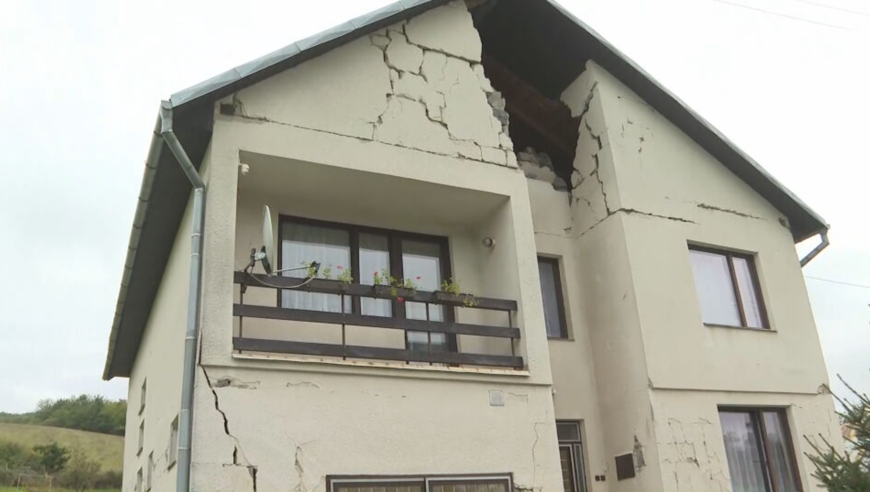 Po zemetrasení v obci Ďapalovce