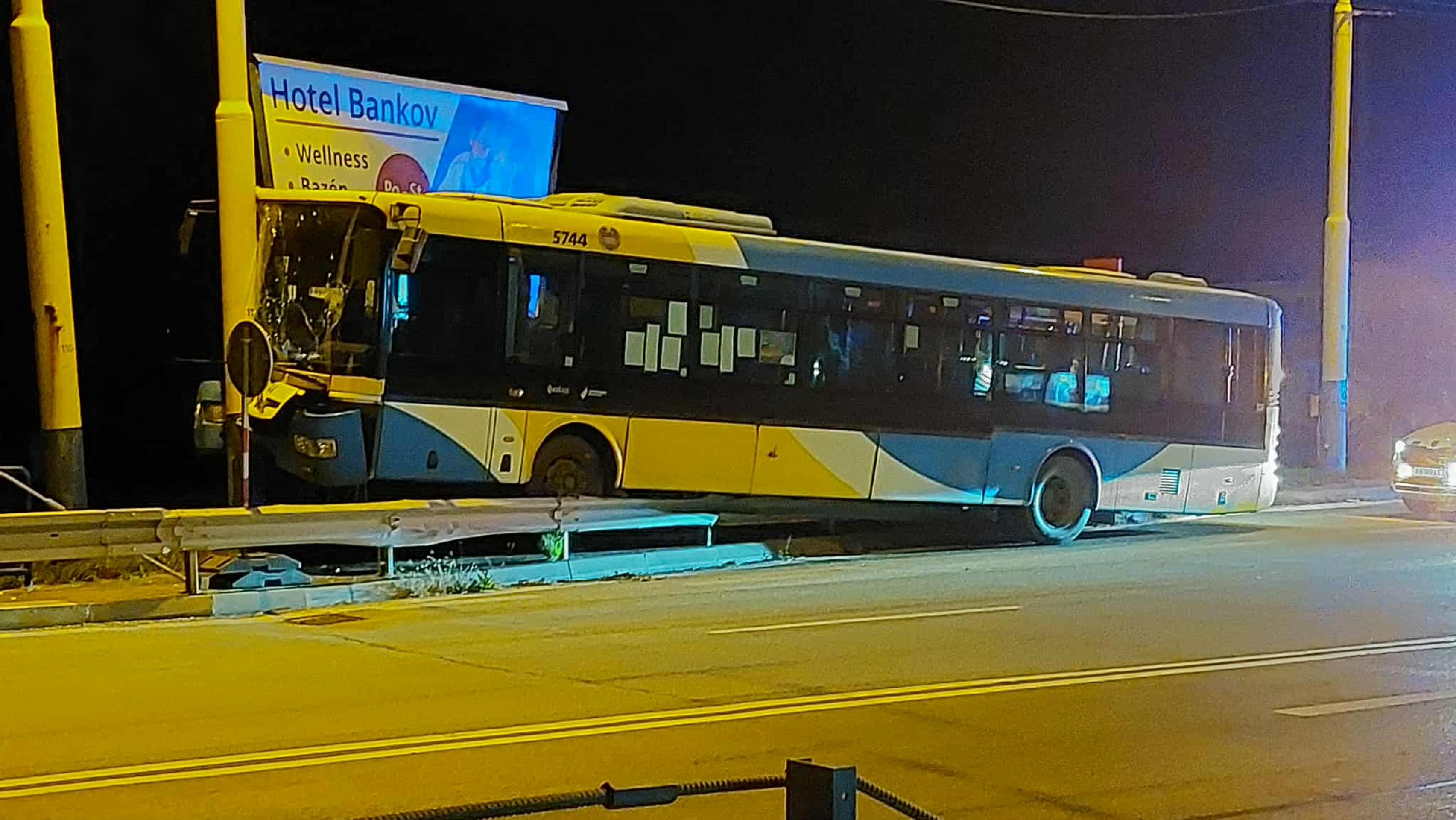 64c29675-b112-4131-aaee-73ec955ccfb8