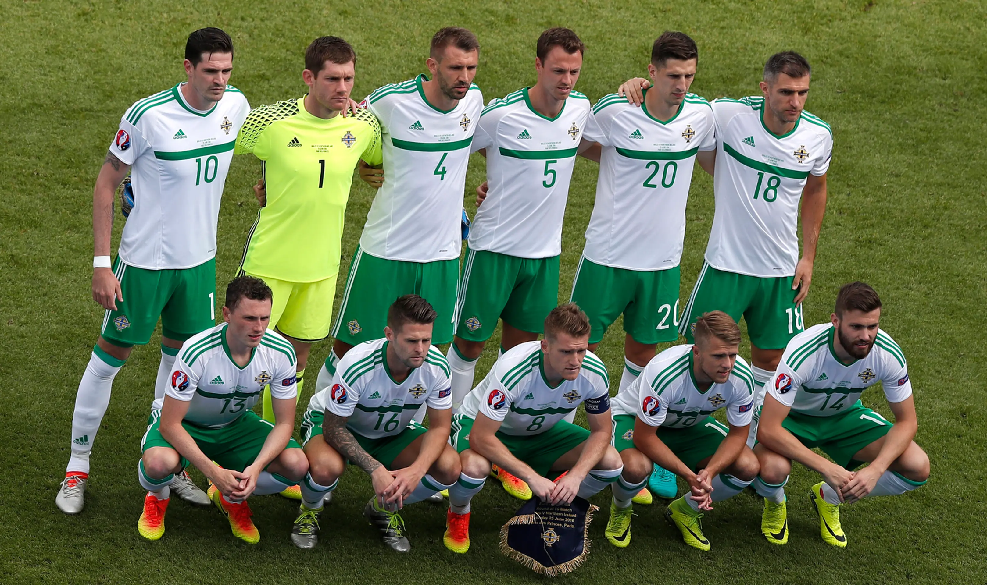 Reprezentácia Severného Írska pred duelom na ME.