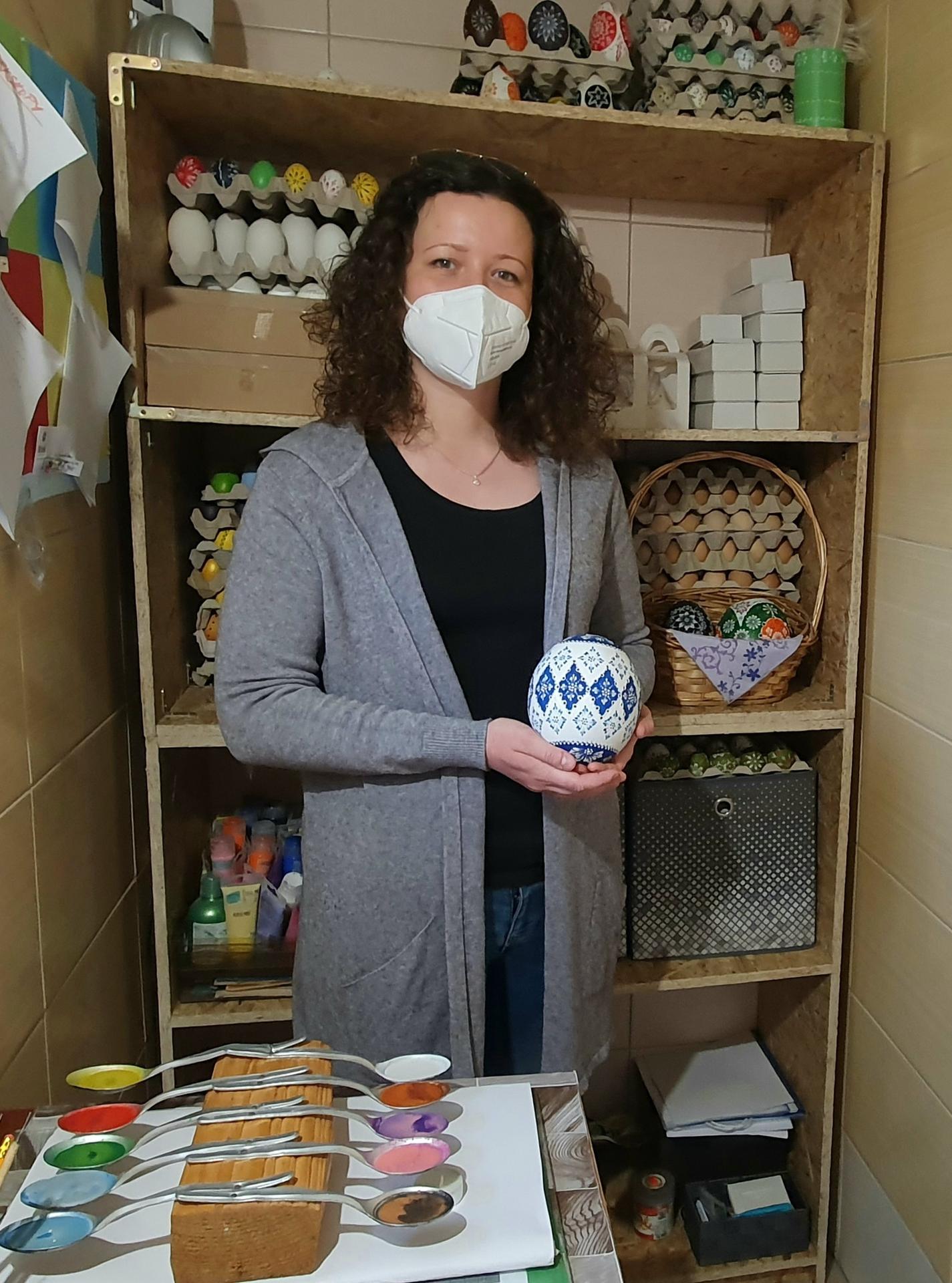 Krasličiarka Bradáčová.