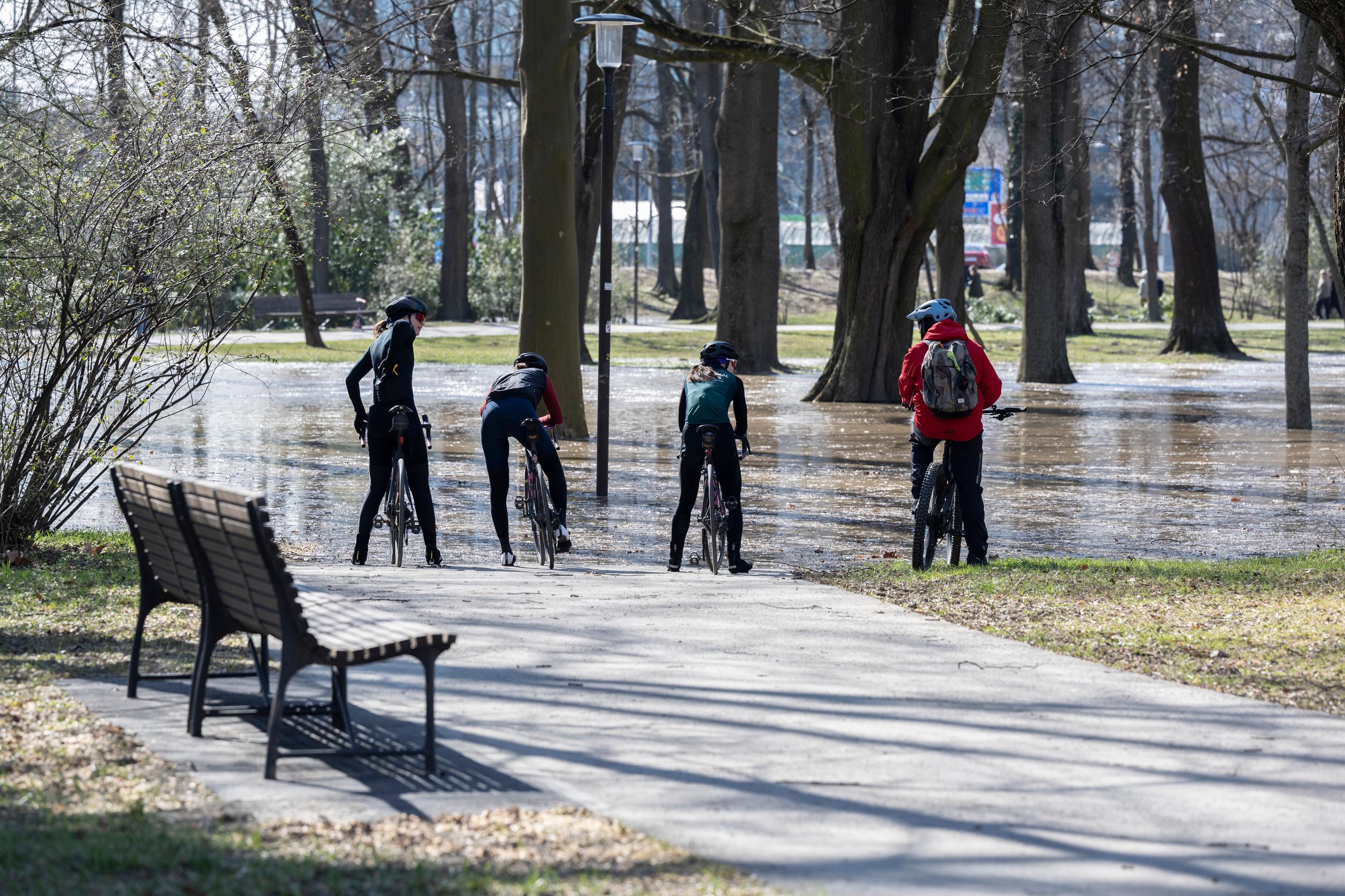 Voda zaliala Sad Janka Kráľa