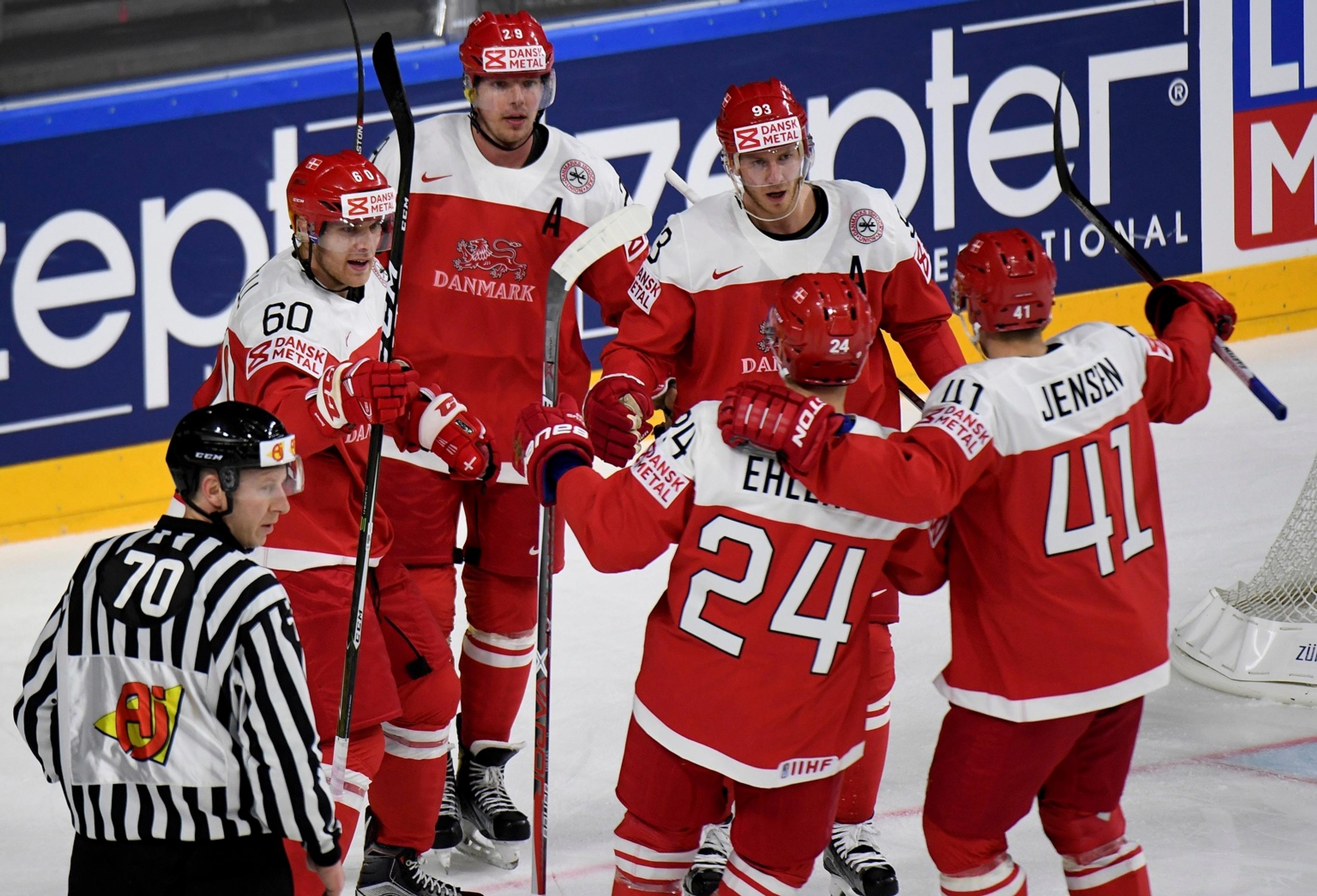 Dánska radosť po góle na MS 2017 v dueli proti USA.