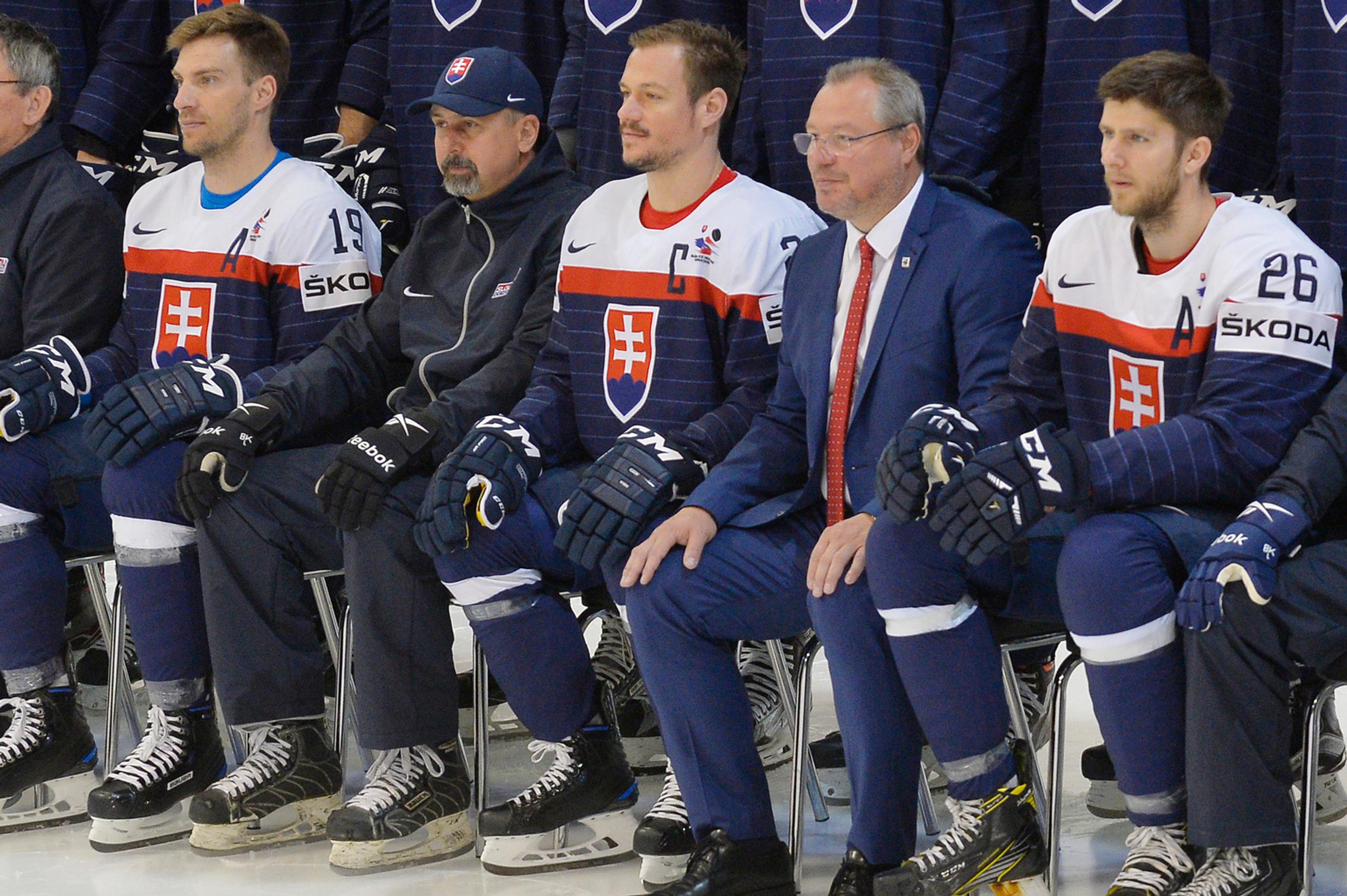 Michel Miklík Zdeno Cíger Róbert Švehla Vladimír Dravecký Juraj Mikuš.