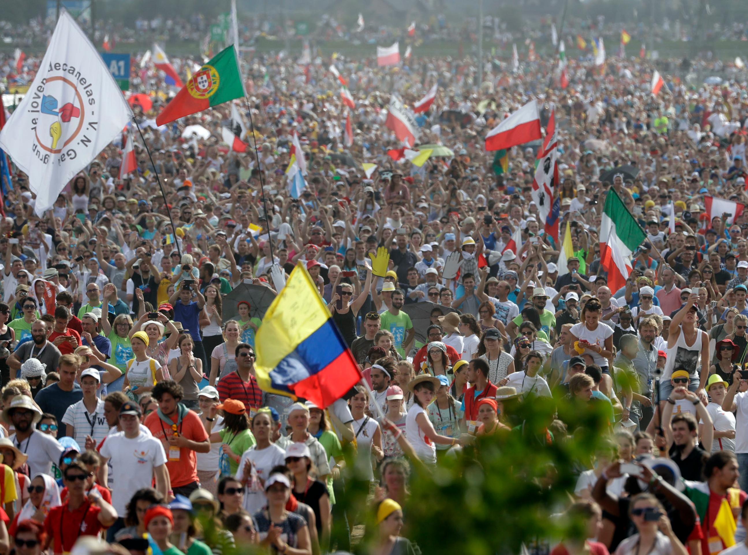 Pápeža Františka si na omšu pod otvoreným nebom prišli vypočuť skoro dva milióny ľudí