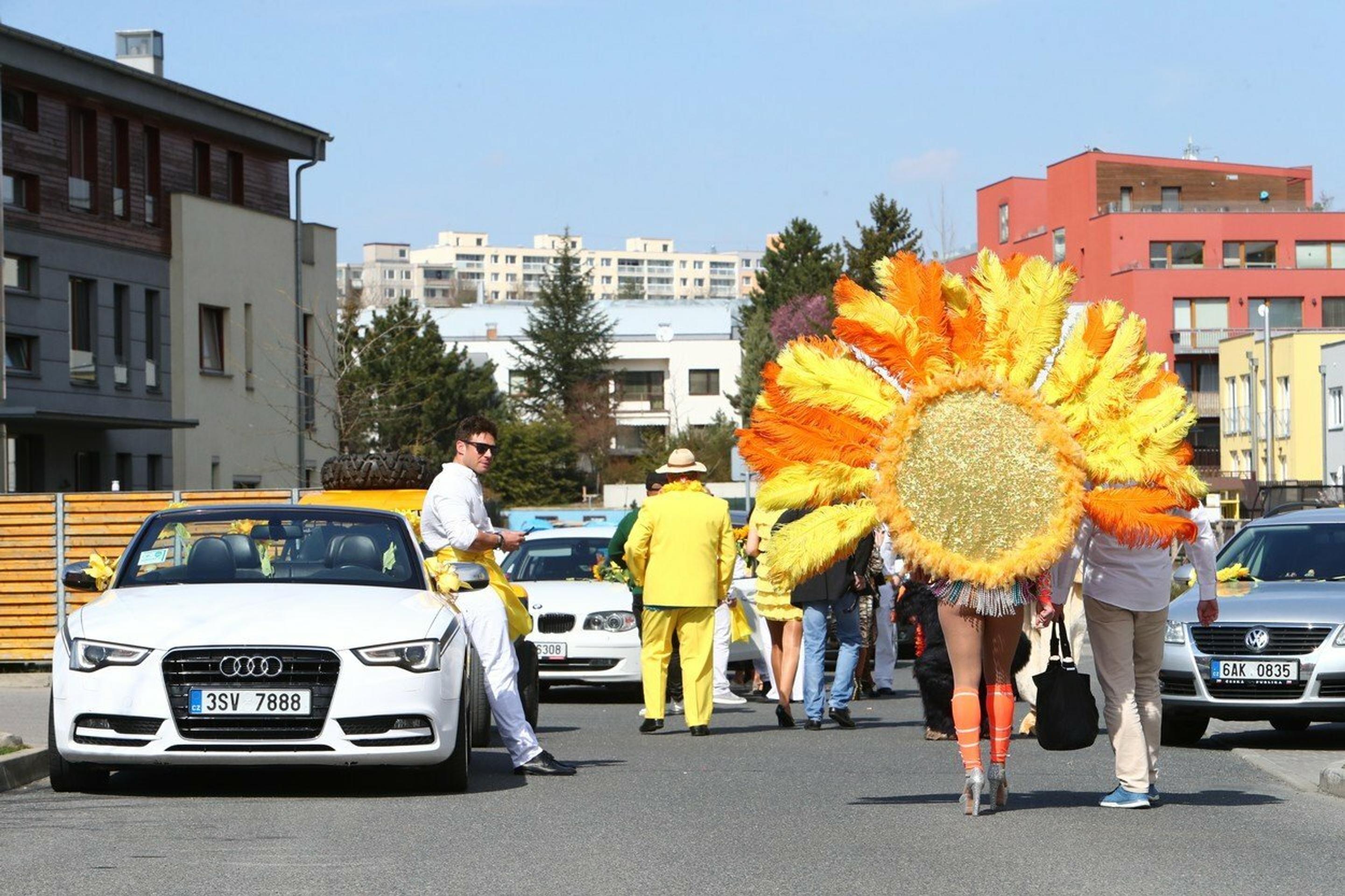 S Danom Nekonečným sa prišli rozlúčiť desiatky fanúšikov, priateľov a blízkych.  