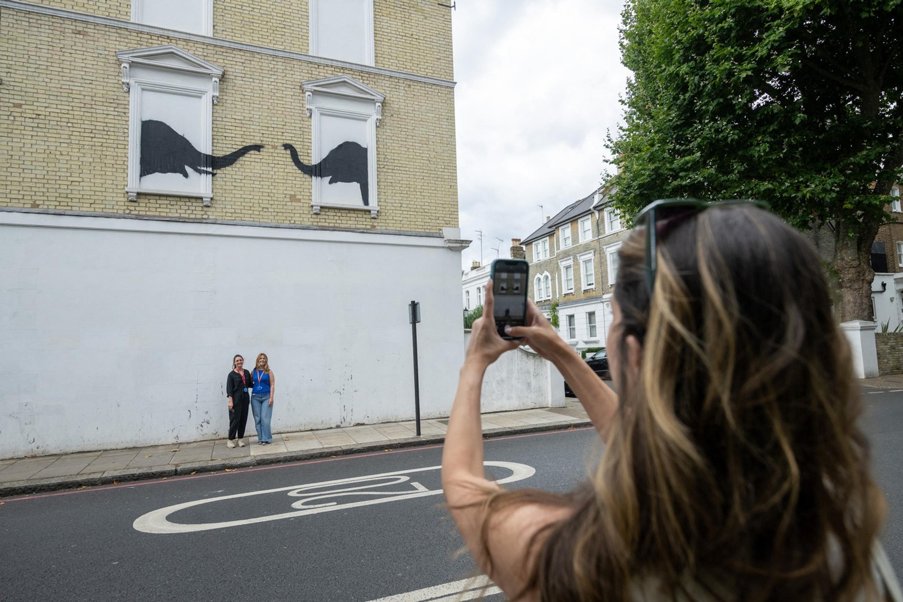 Tri nové diela Banksyho.