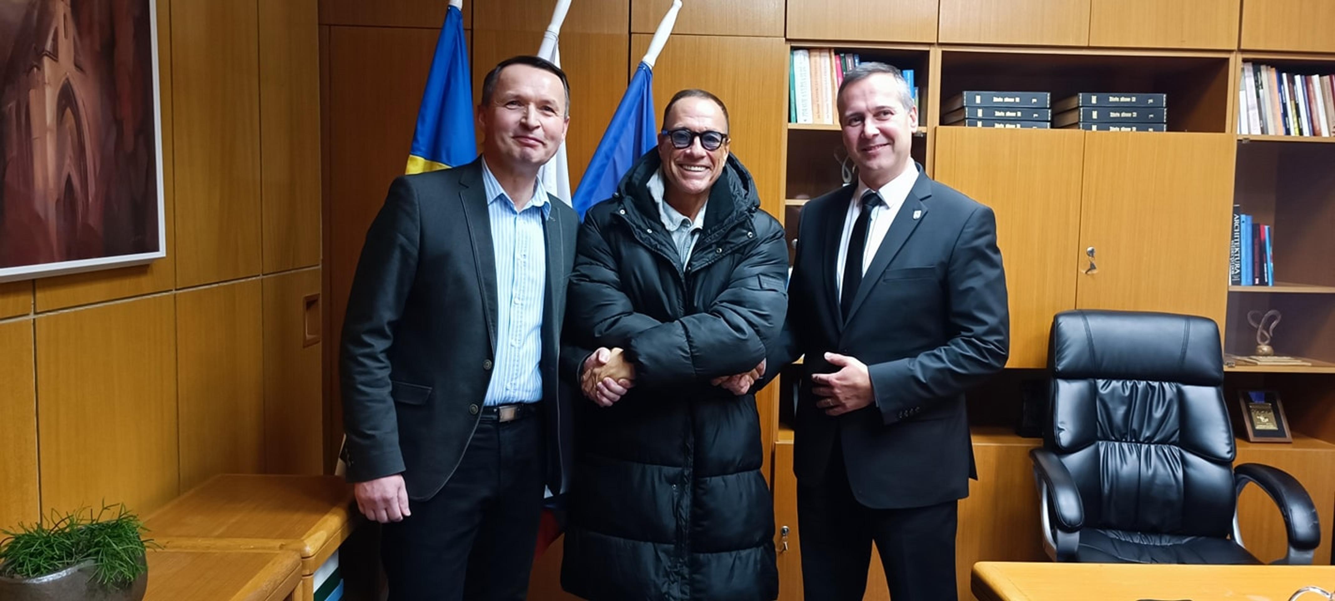 Jean-Claude van Damme v Michalovciach.
