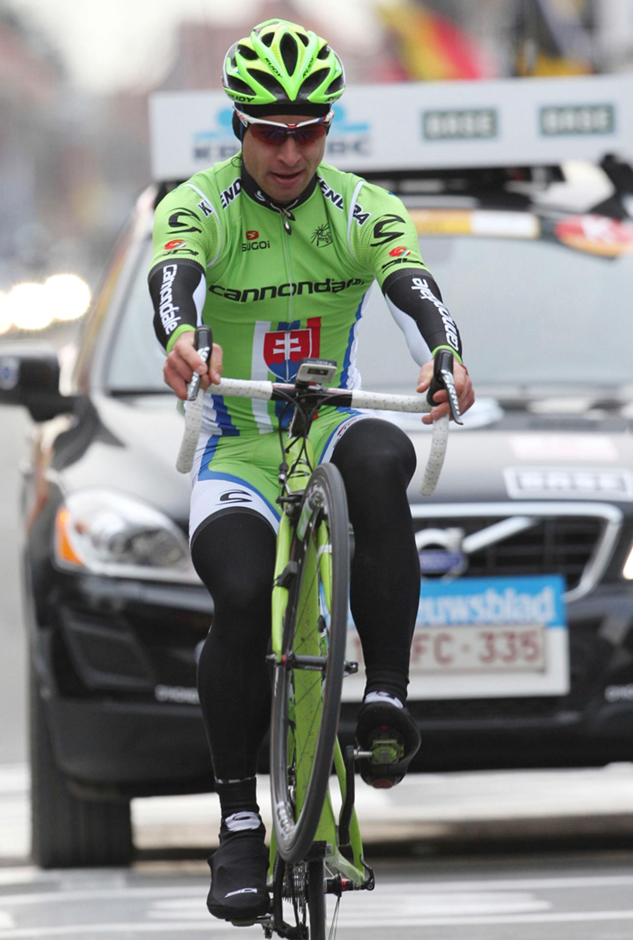 Peter Sagan sa teší 24. marca 2013 z výhry po sólovom úniku na klasických pretekoch Gent-Wevelgem.