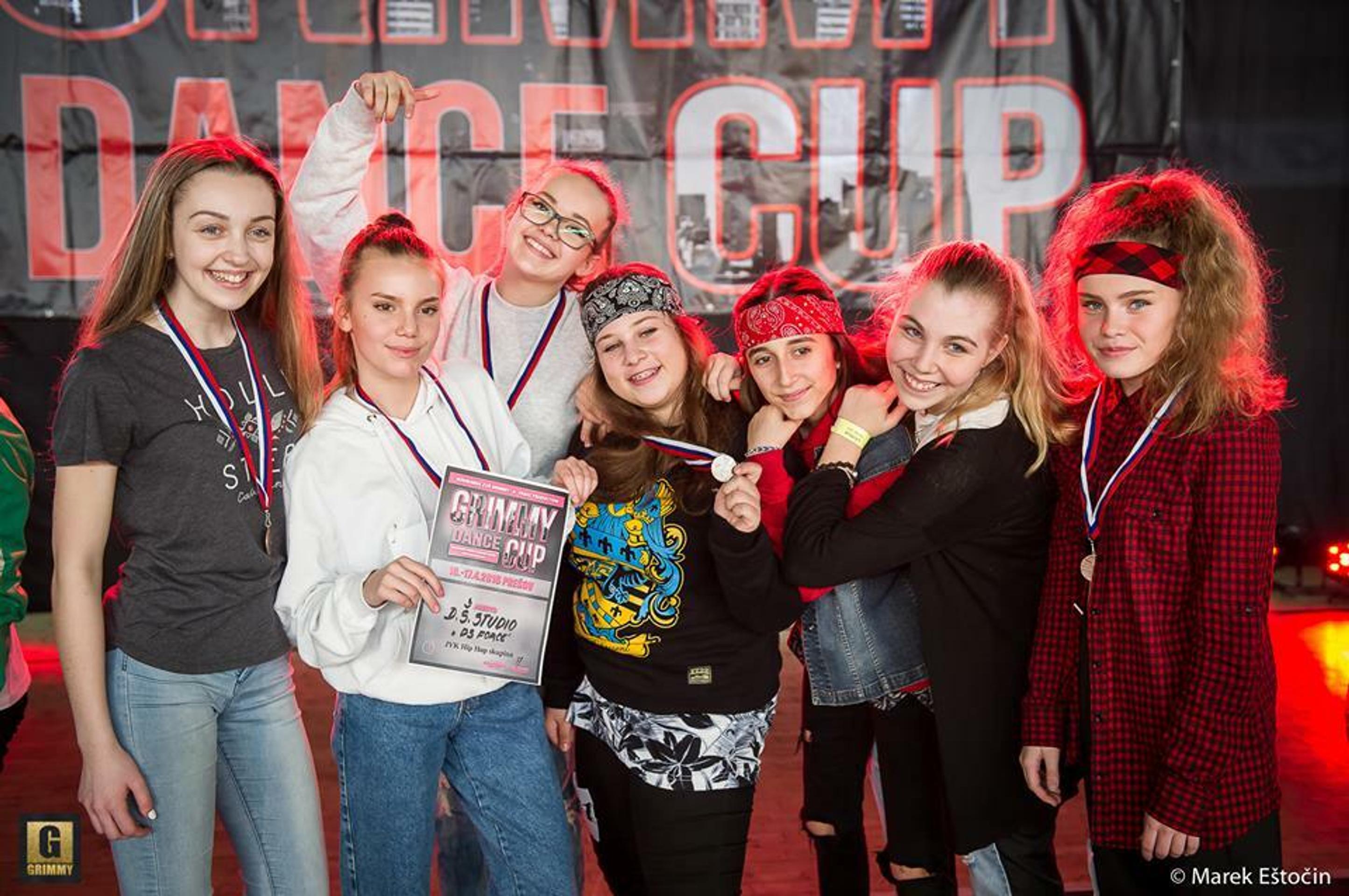 Veronika a D.S. Studio.