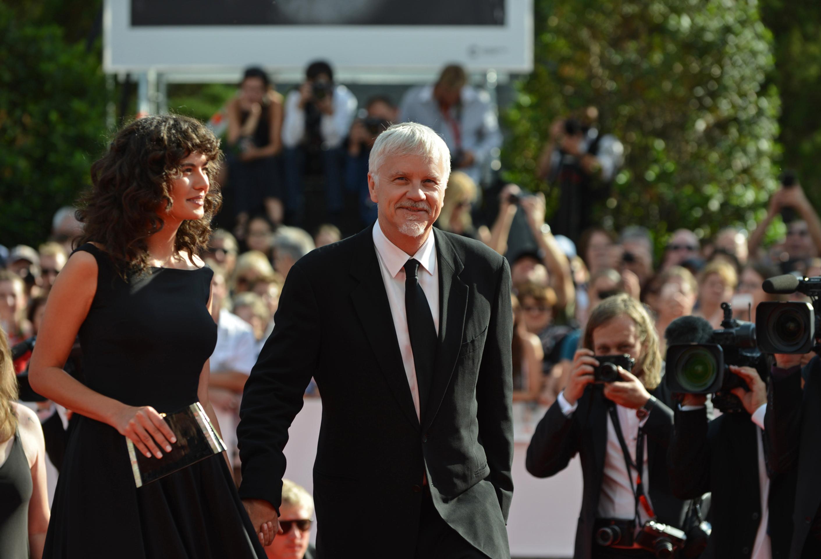 Tim Robbins s partnerkou Gratielou Brancusi