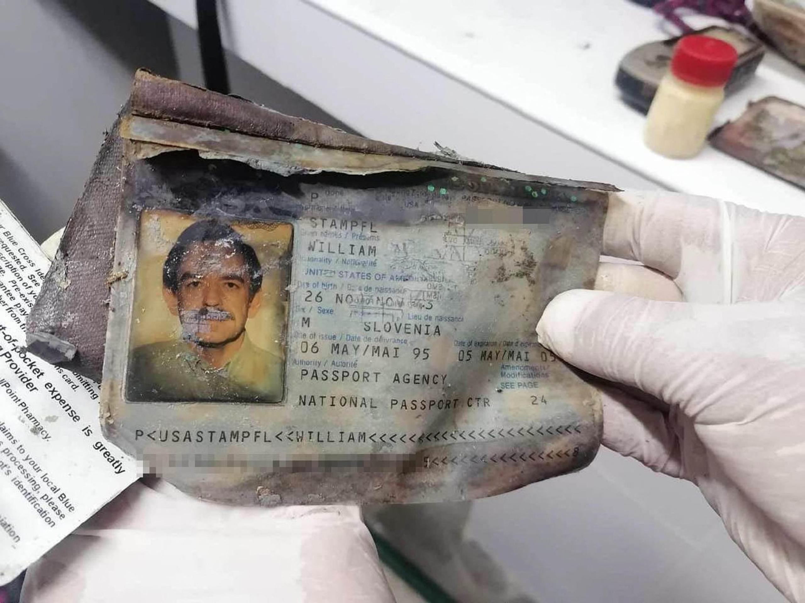 Muž mal pri sebe cestovný pas