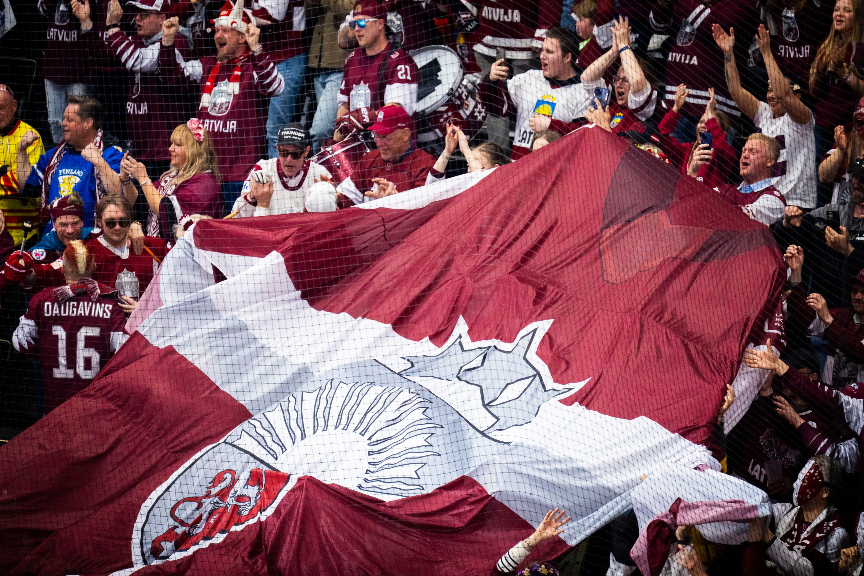 Lotyšskí fanúšikovia