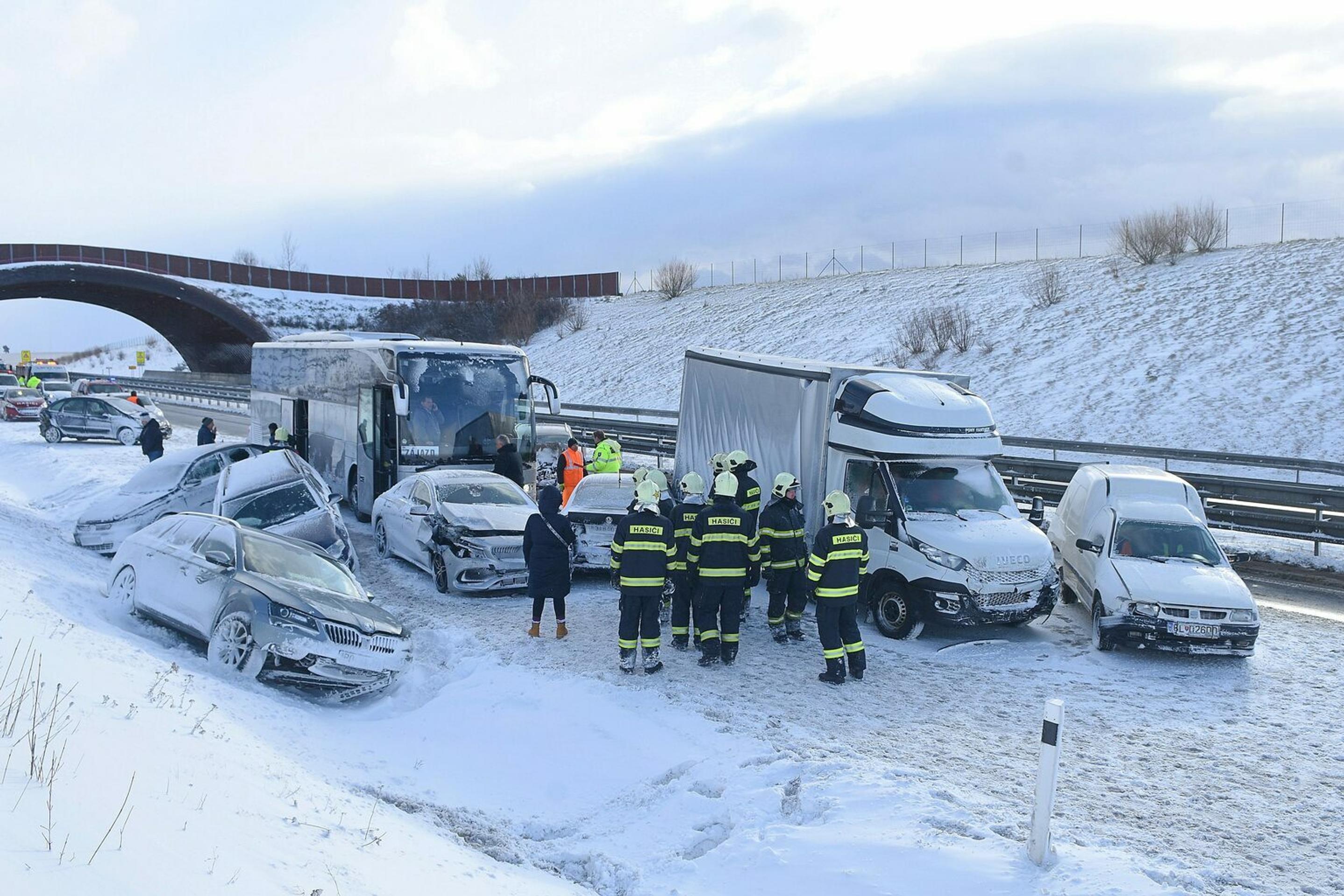 Hromadná nehoda pred Popradom na D1