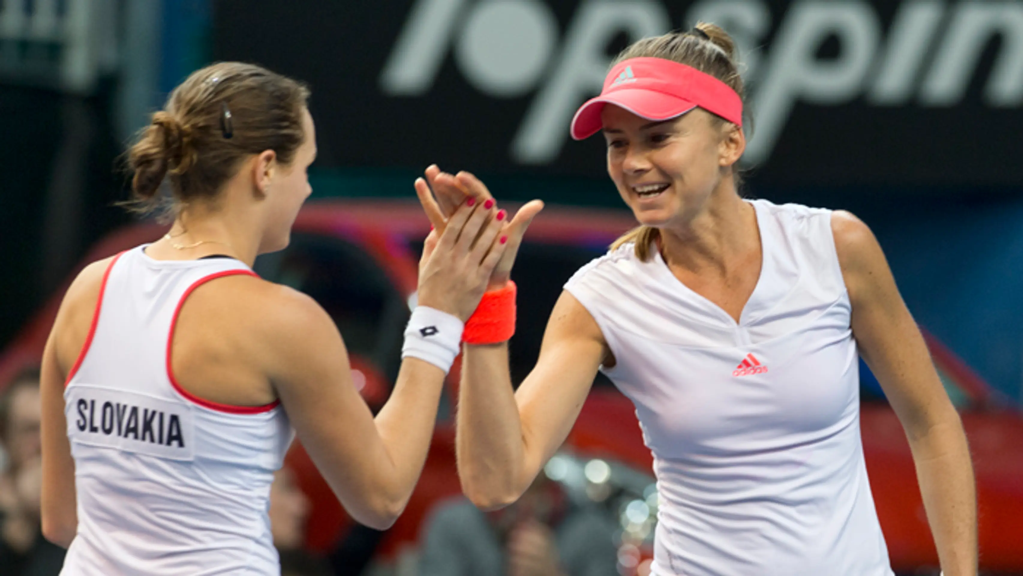 Daniela Hantuchová a Jana Čepelová počas rozhodujúcej štvorhry. 