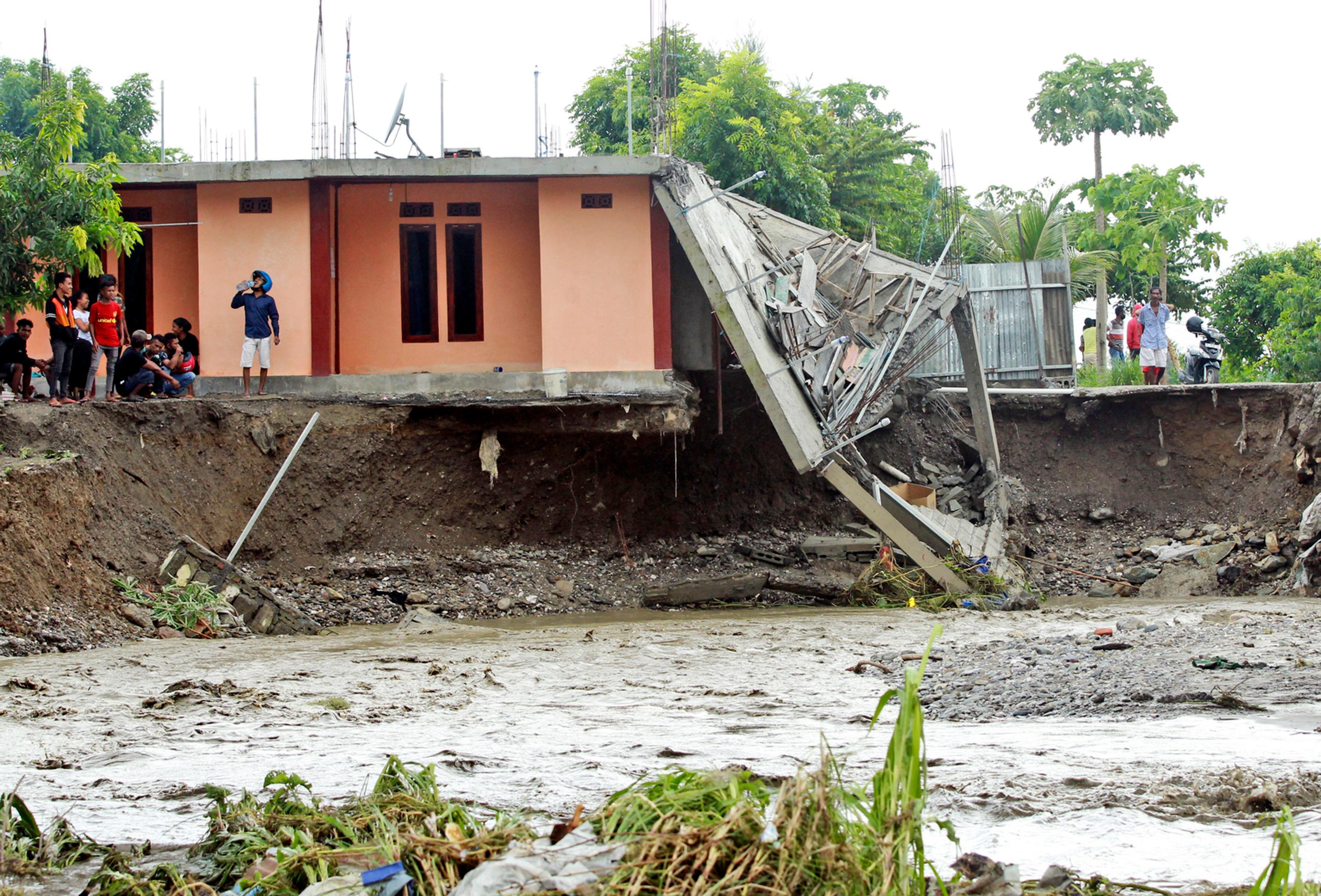 Záplavy v Indonézií.