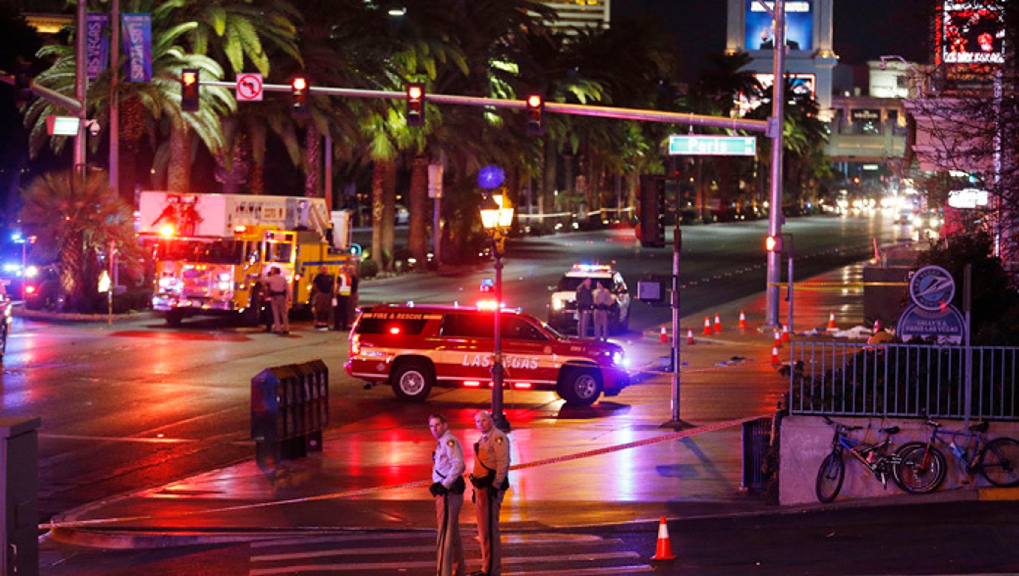 Pri nehode v Las Vegas zomrel jeden človek, ďalších 37 je zranených.