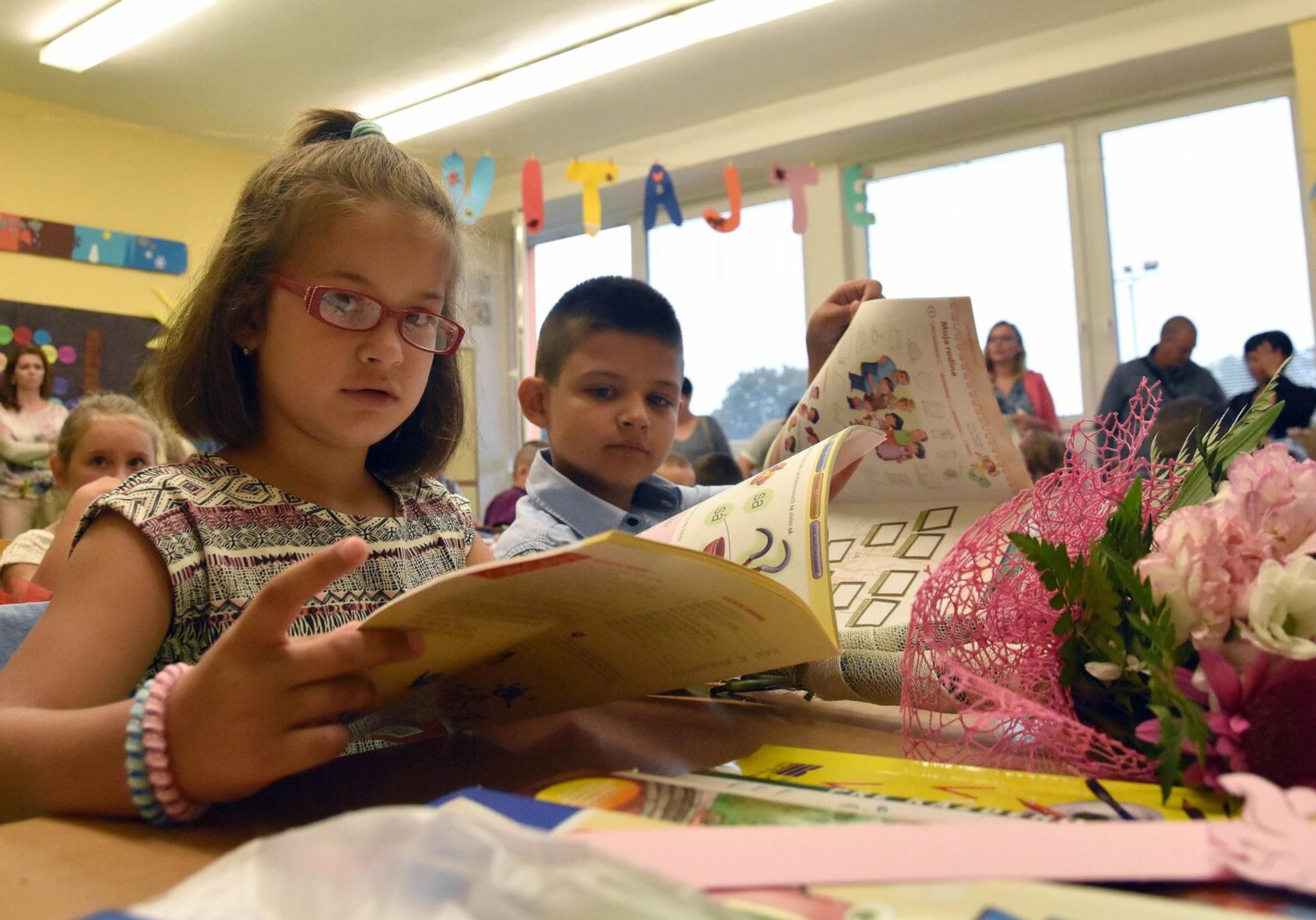 Na snímke žiaci I. C triedy Základnej školy na ul. Komenského v Trebišove