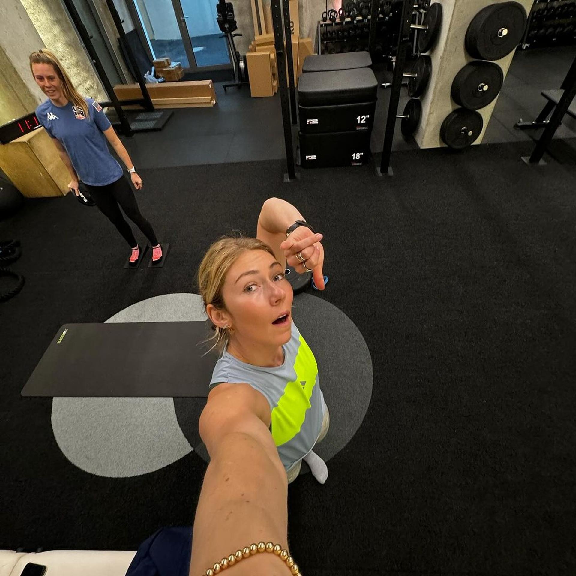 Mikaela Shiffrinová má aj v týchto dňoch dobrú náladu.