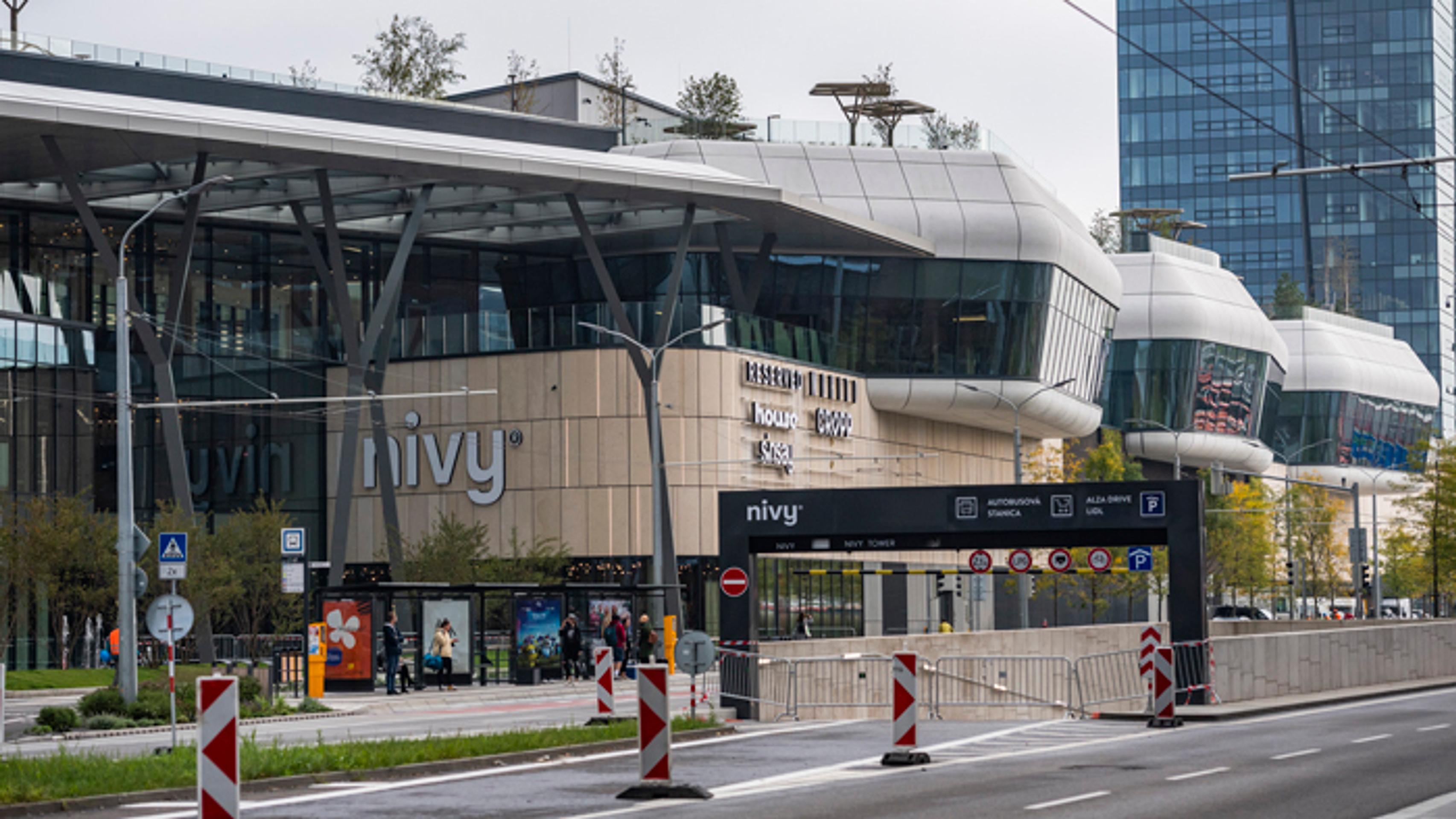 Autobusová stanica Nivy v Bratislave.