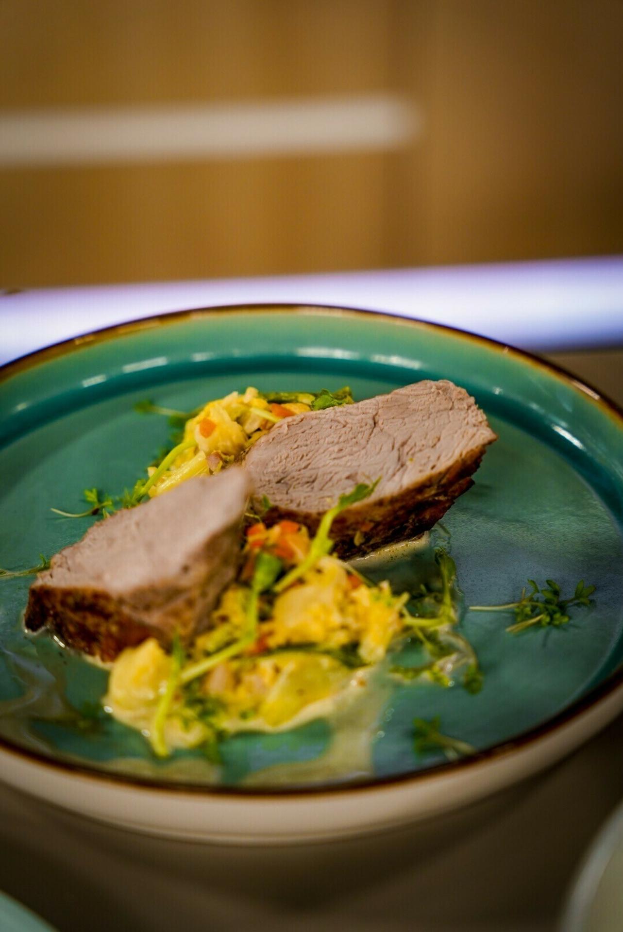 Grilovaná bravčová panenka s kelom