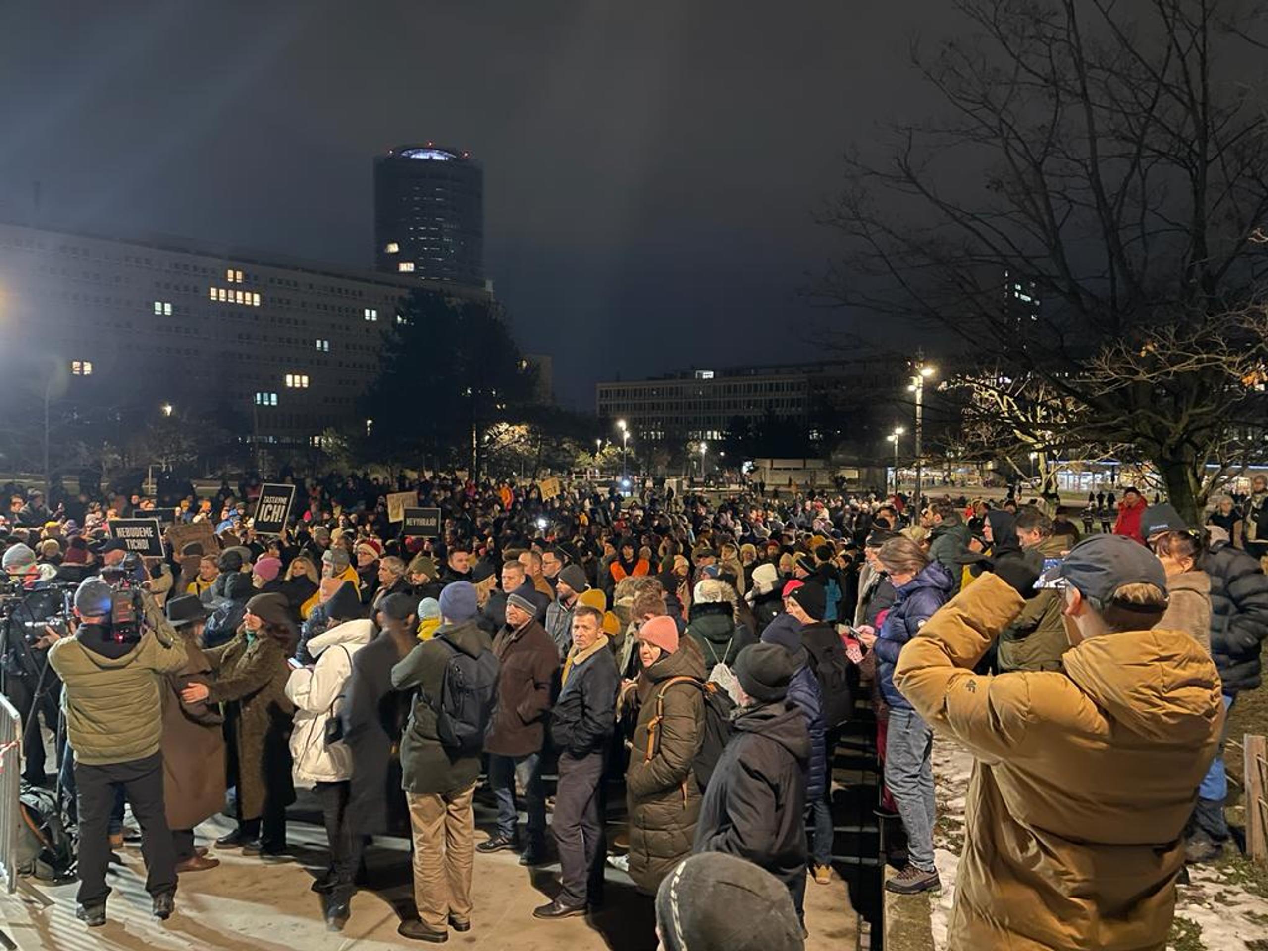Protest pred Úradom vlády SR
