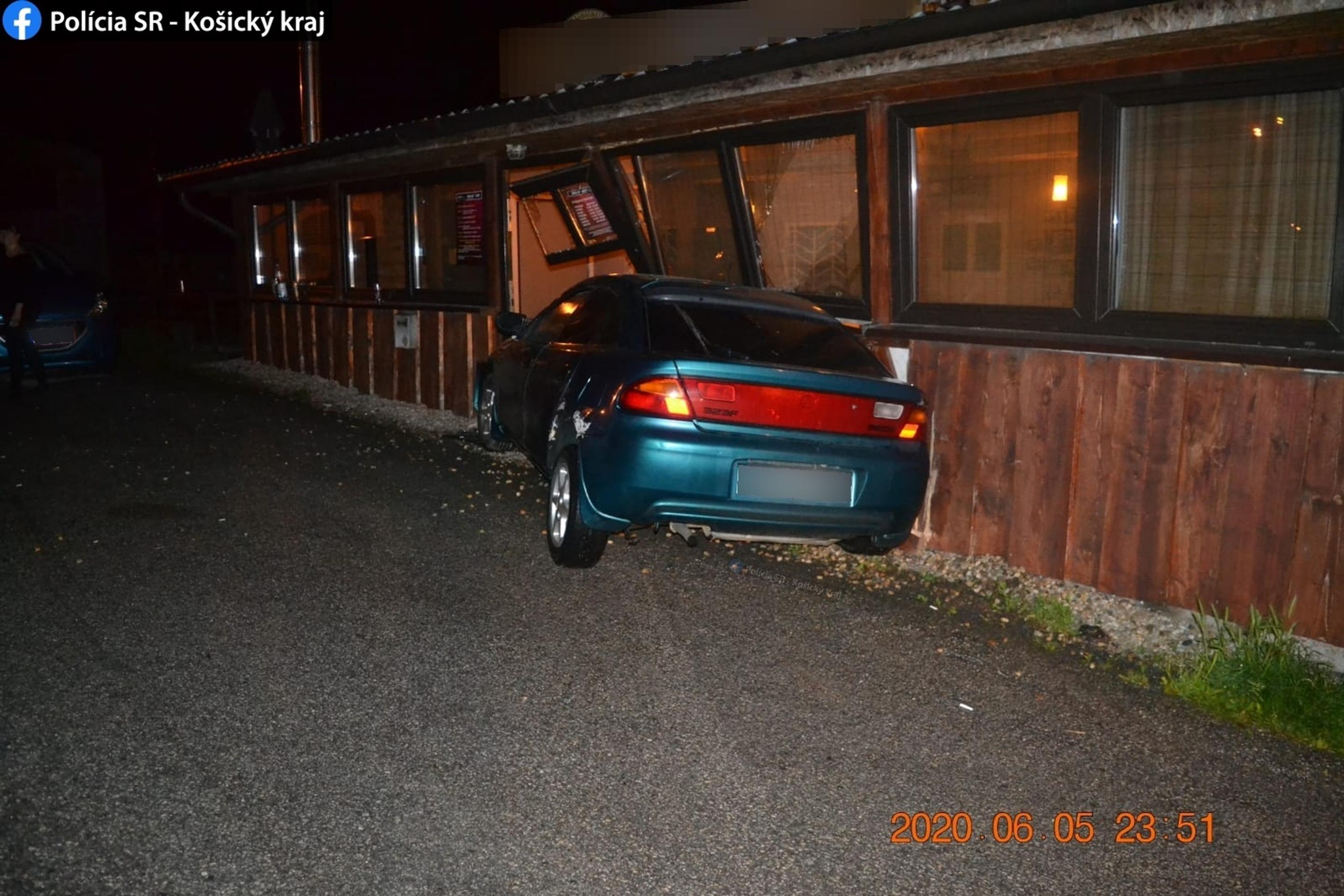 Tragická nehoda pri Lieskovci.