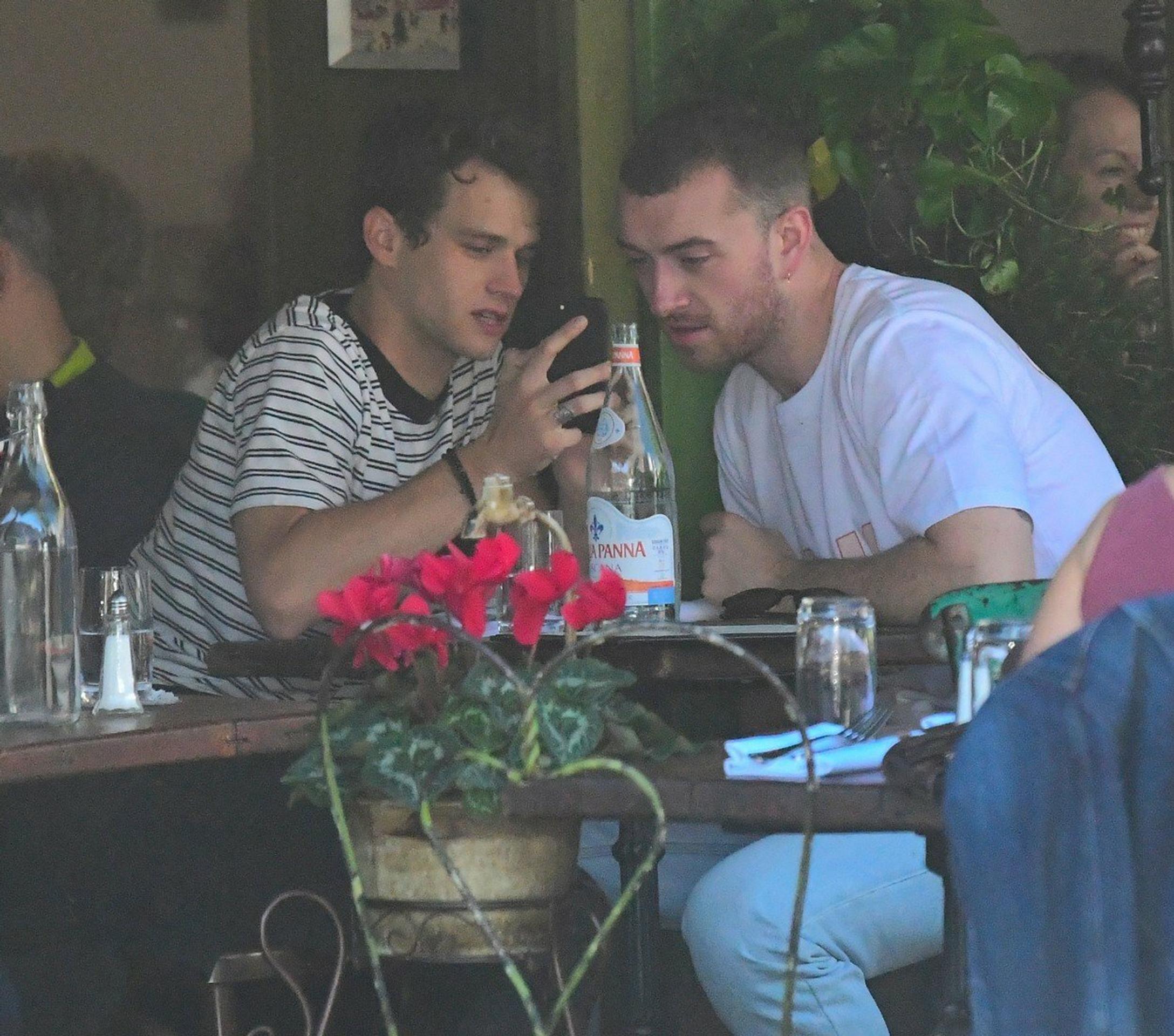 Sam Smith sa bozkáva s novým priateľom