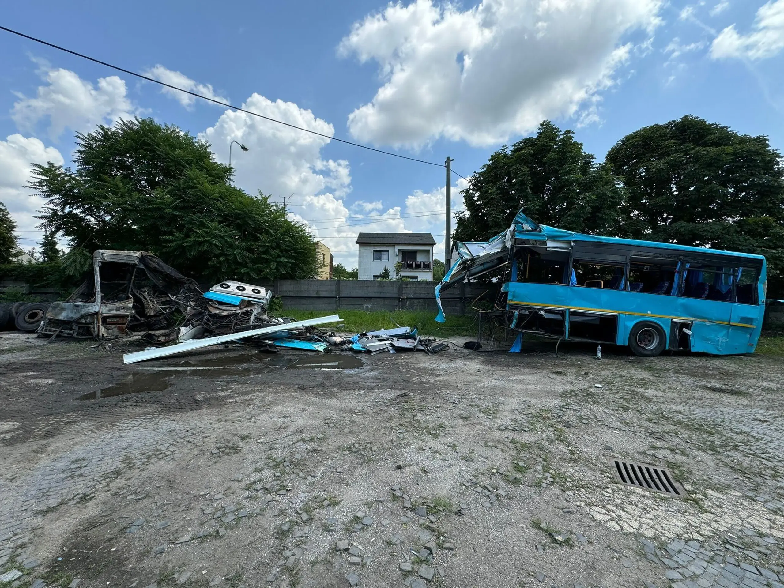 Vrak autobusu.