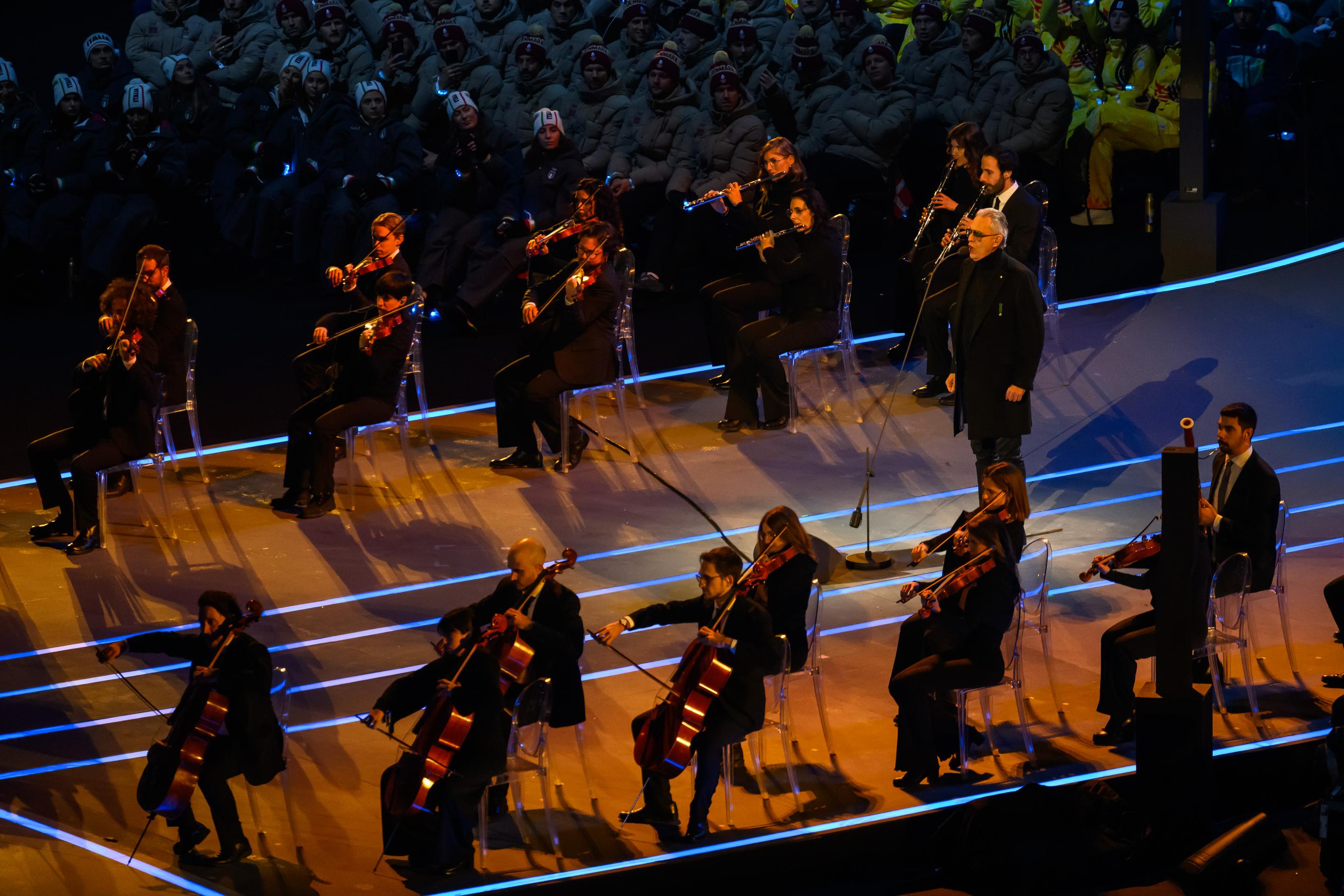 Na snímke spevák Andrea Bocelli počas otváracieho ceremoniálu.