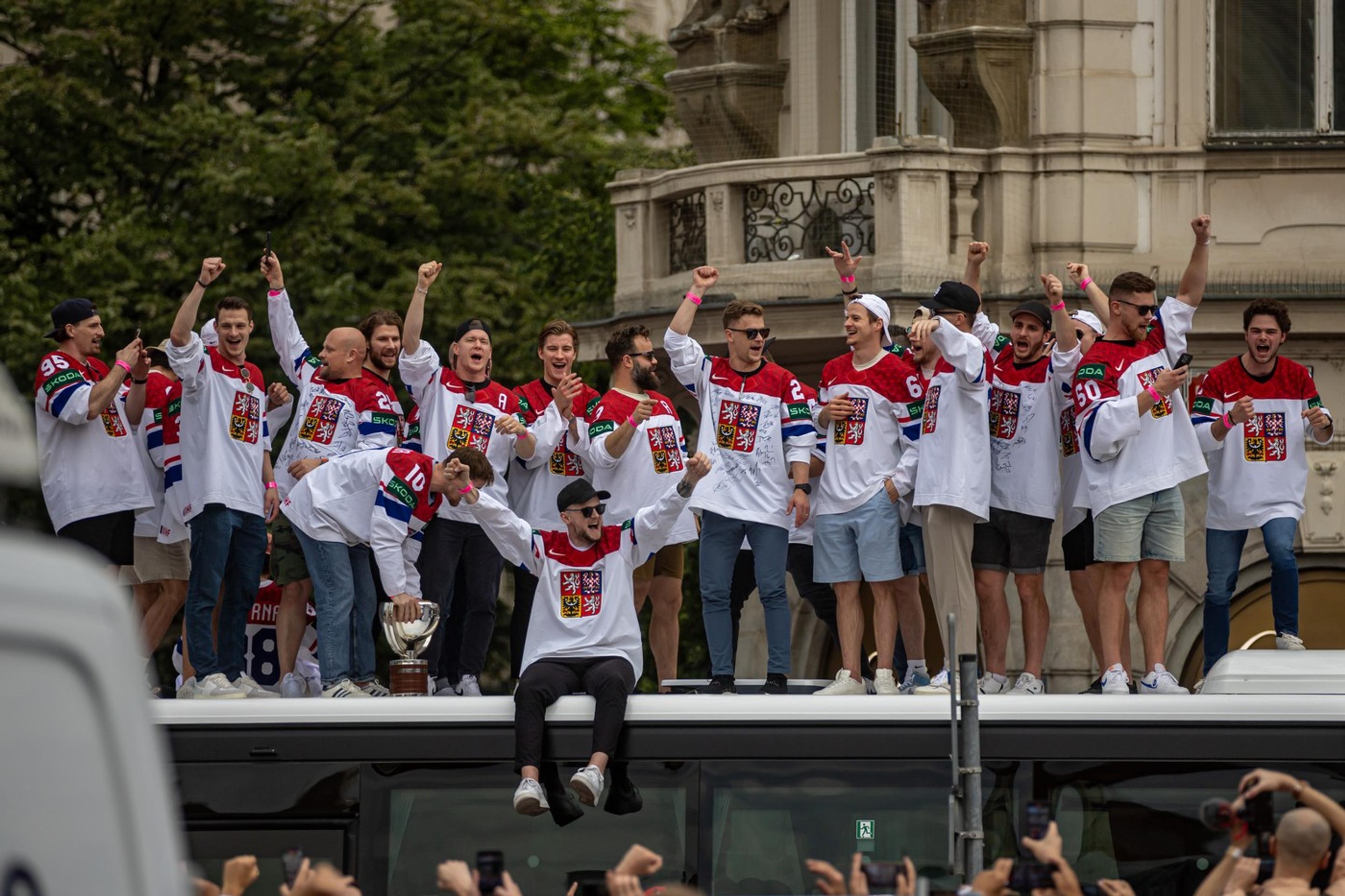 Česko žije oslavami.