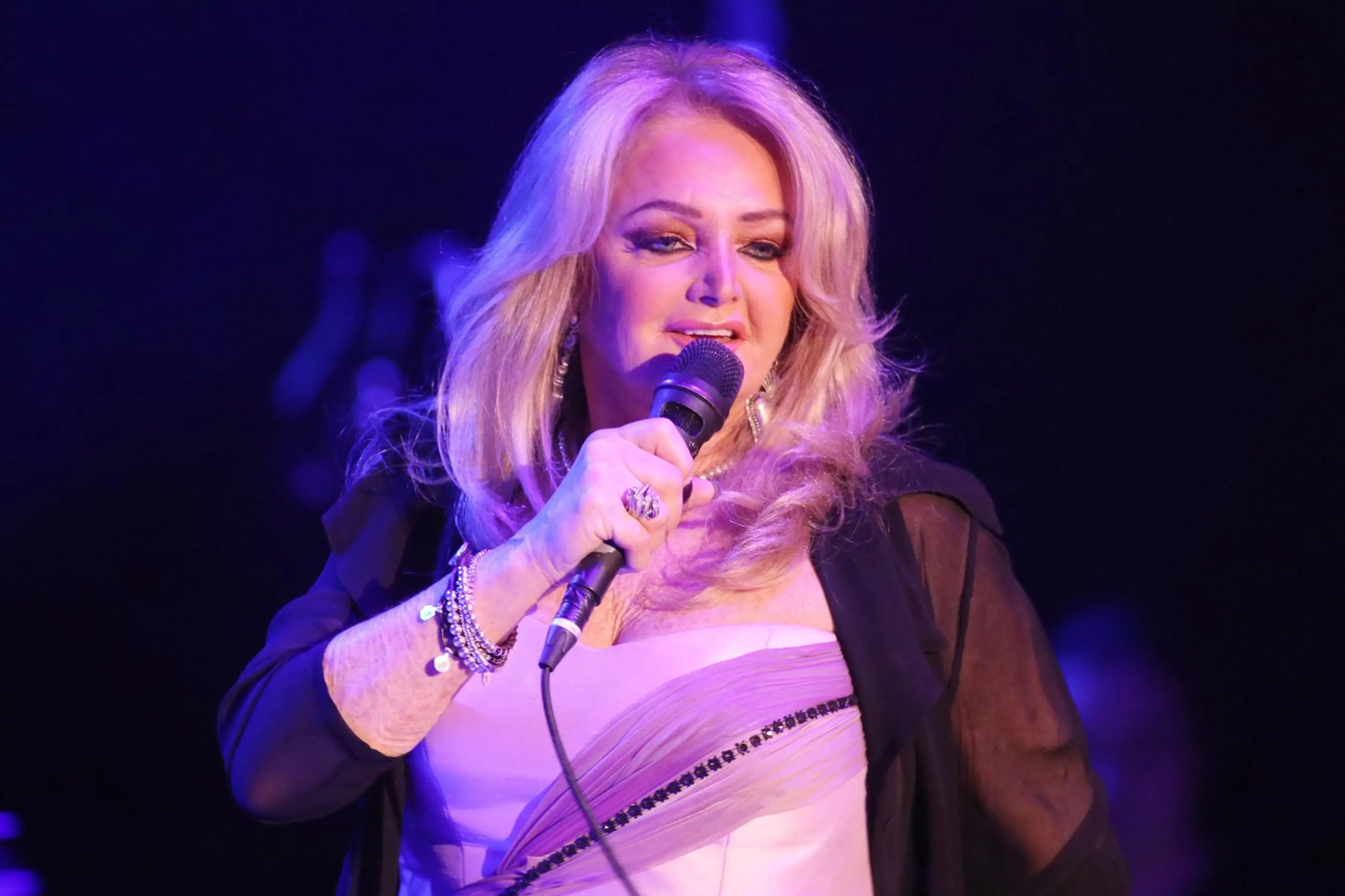 Zomrela Bonnie Tyler