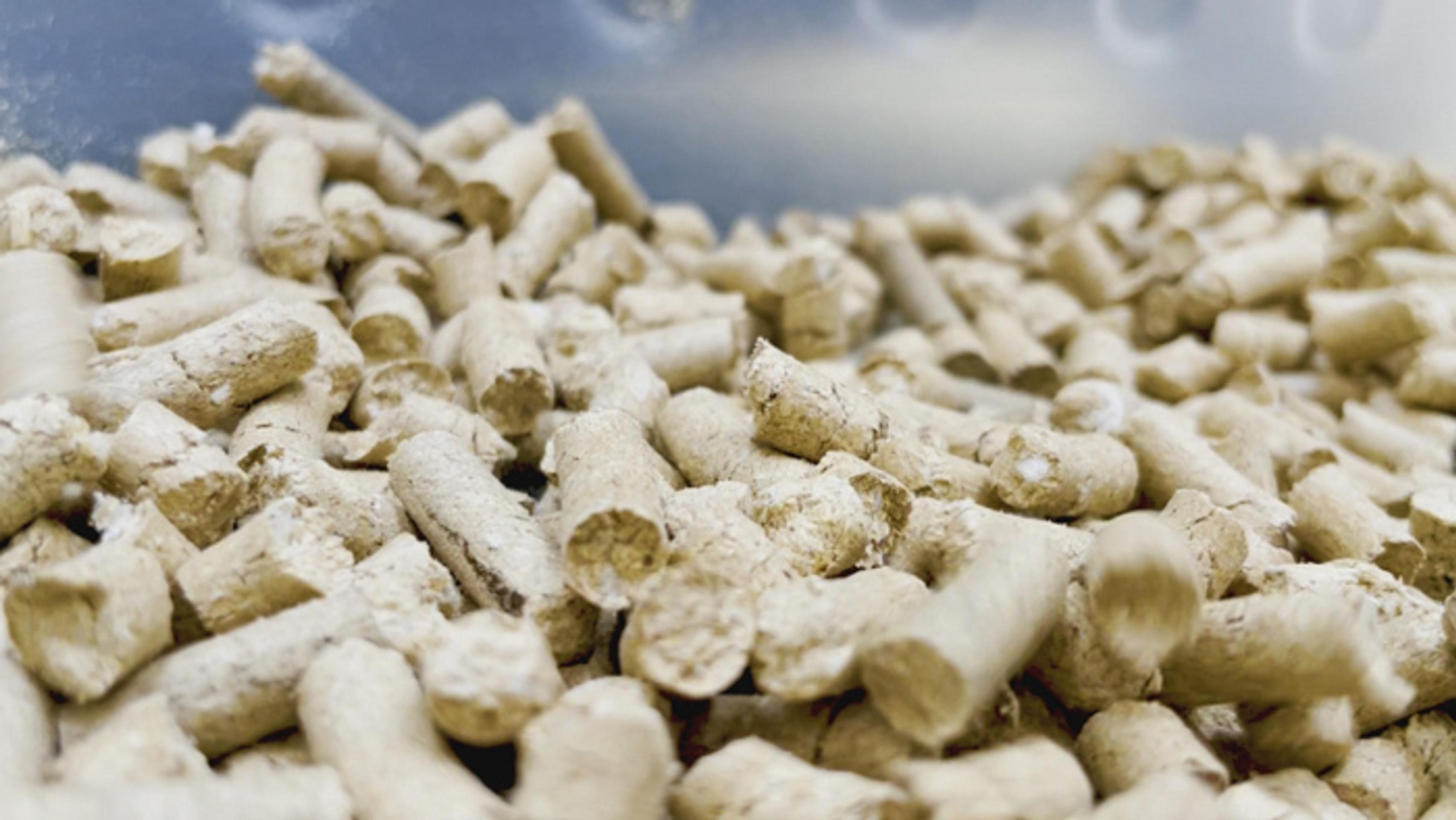 Vykurovacie pelety z rúšok.