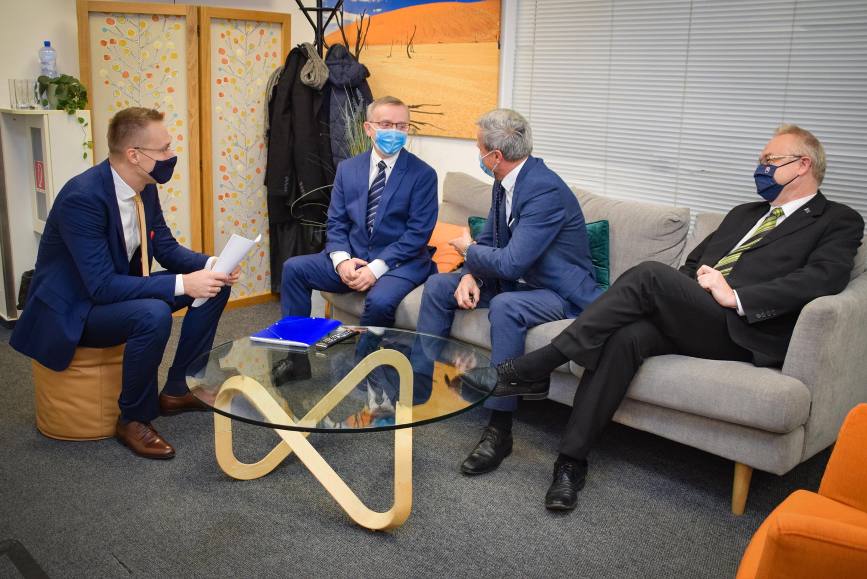 Dáta o mobilite informujú o miere pohybu, či už pešo, autami alebo verejnou dopravou. 