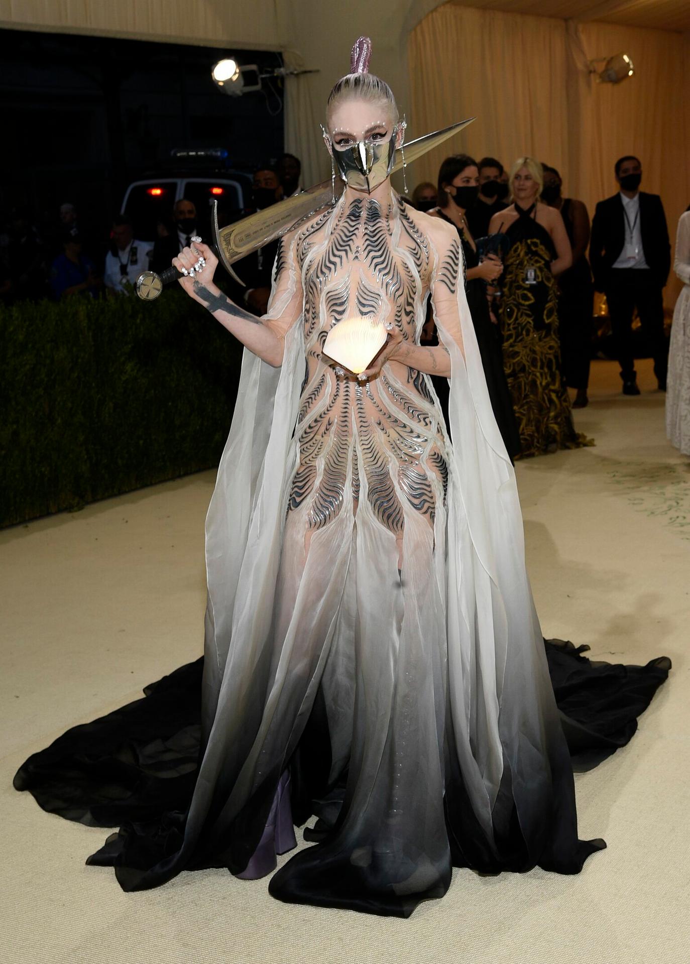 Grimes na MET Gala 2021