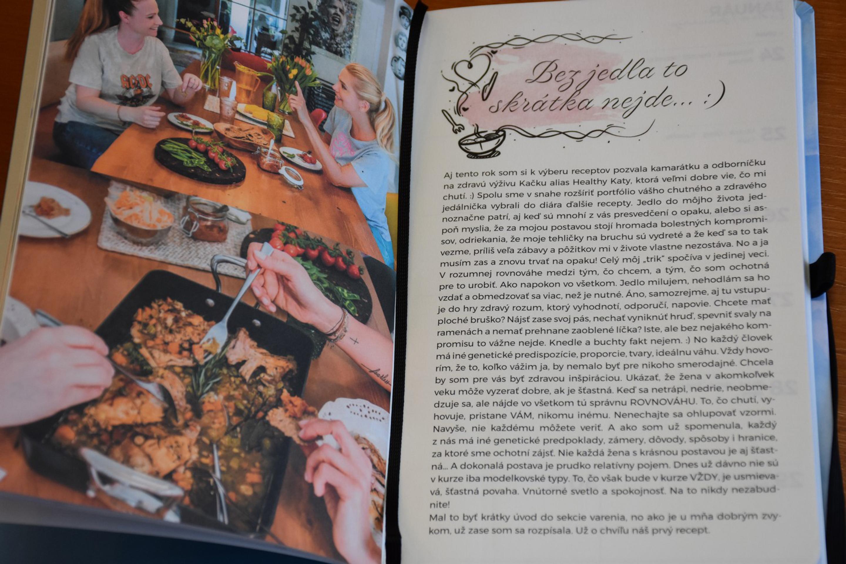 Nový diár Dary Rolins.