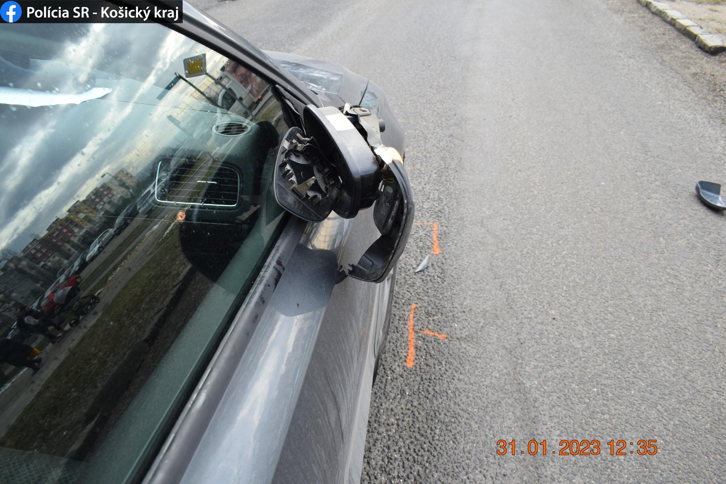 Vážna nehoda na sídlisku Ťahanovce v Košiciach.