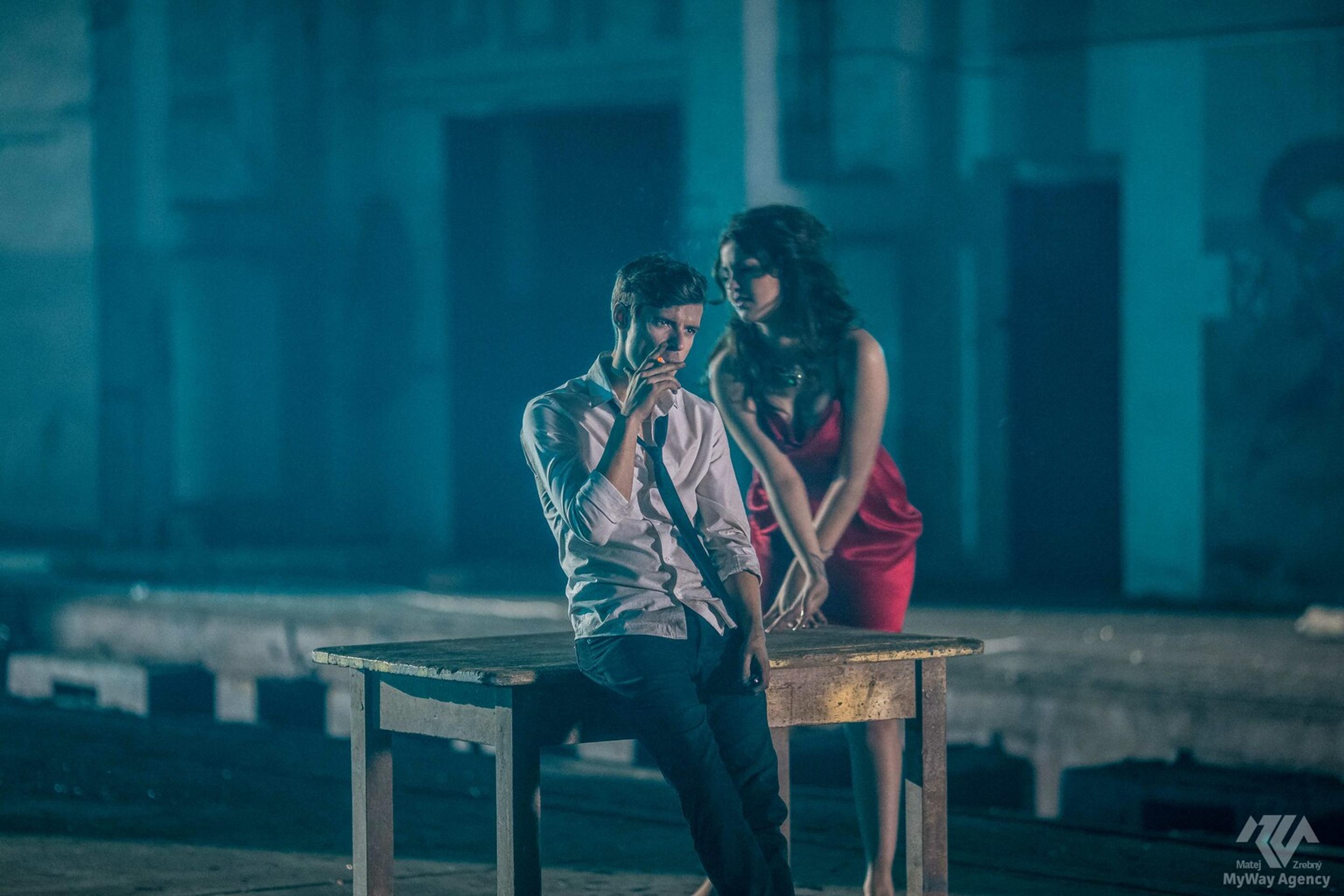 Celeste Buckingham a Matej Vávra v novom klipe Loving You.