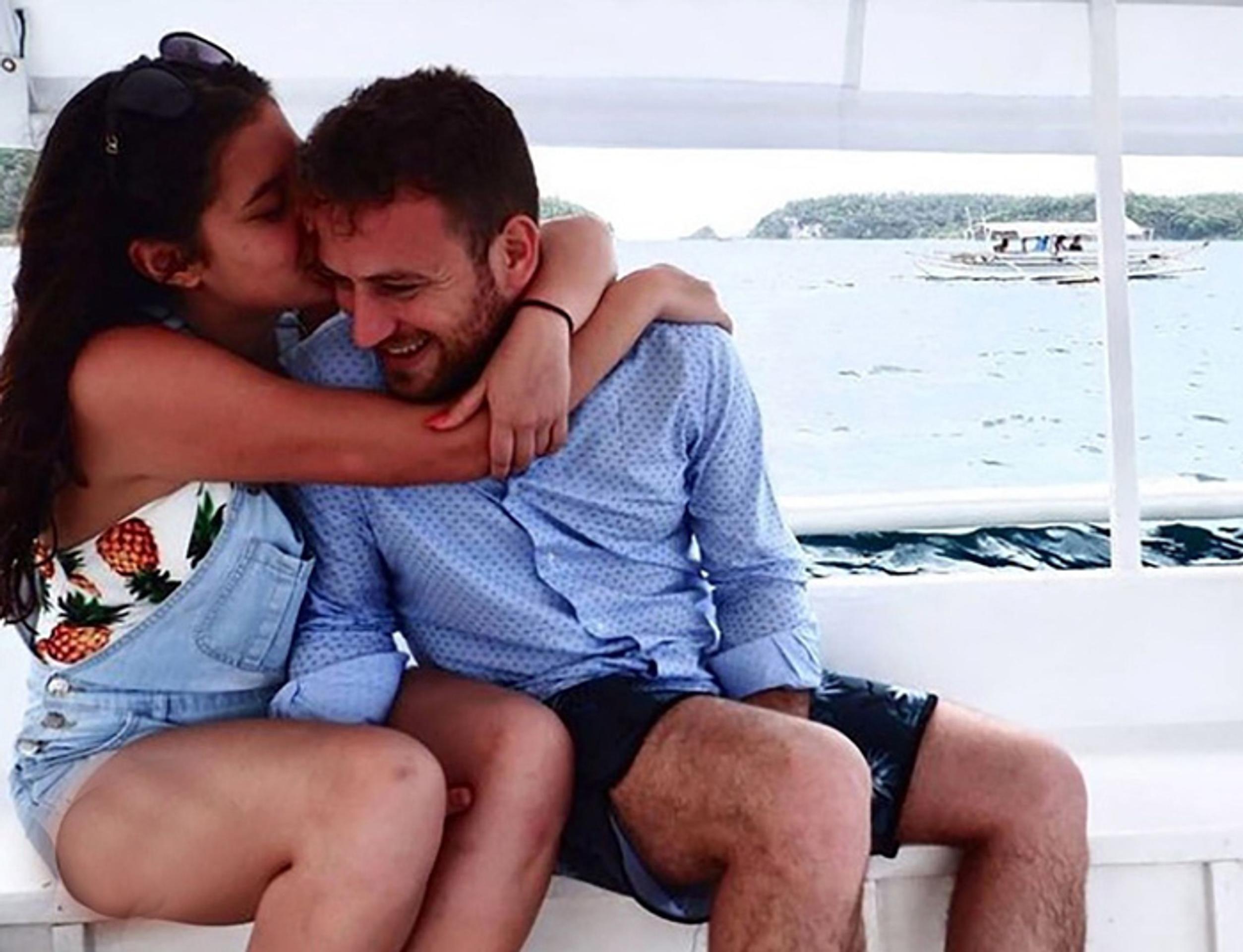 Na archívnej snímke Caroline Crouchová s manželom Charalambosom Anagnostopulosom.