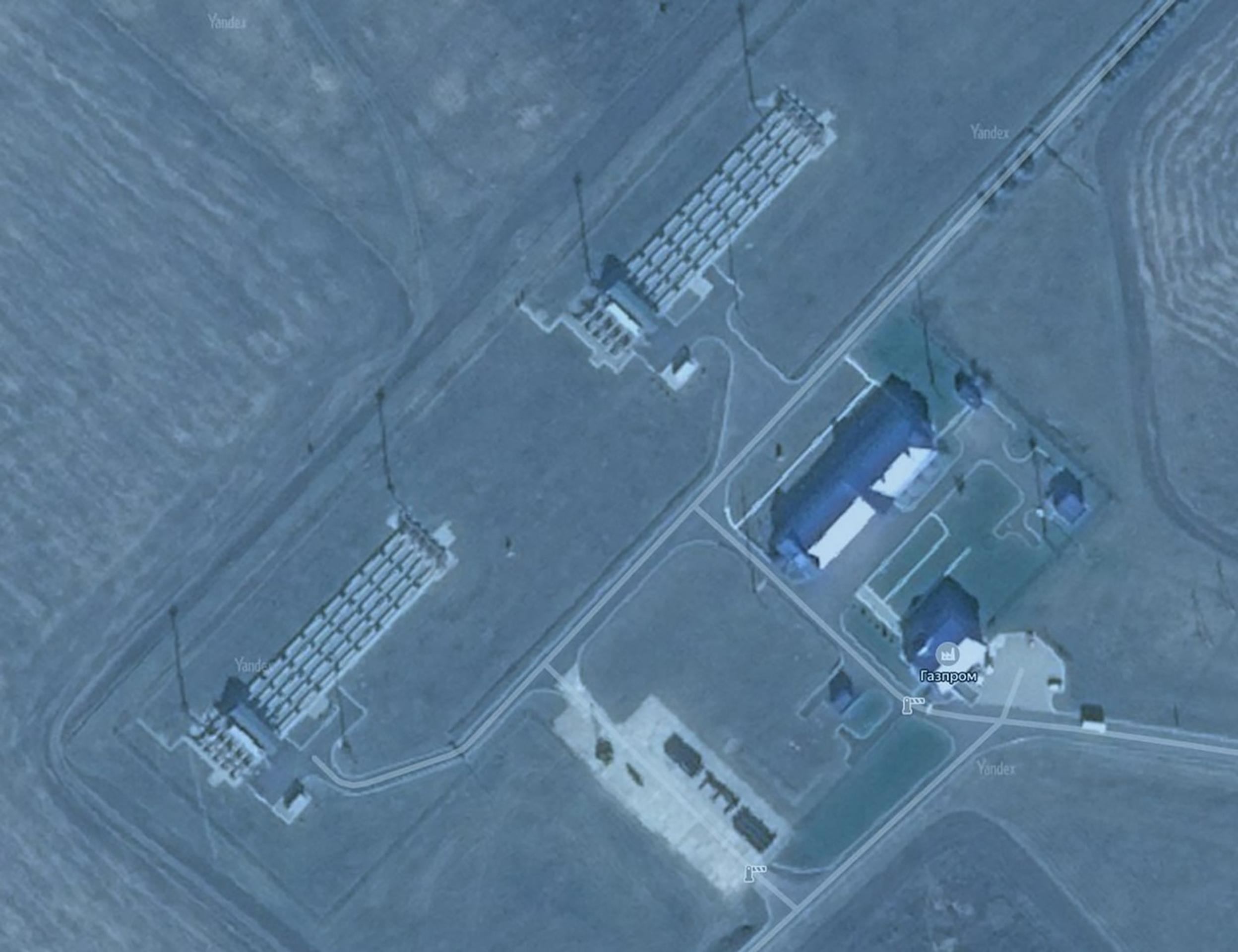 Čerpacia a meracia plynová stanica v Sudži na satelitnej snímke.