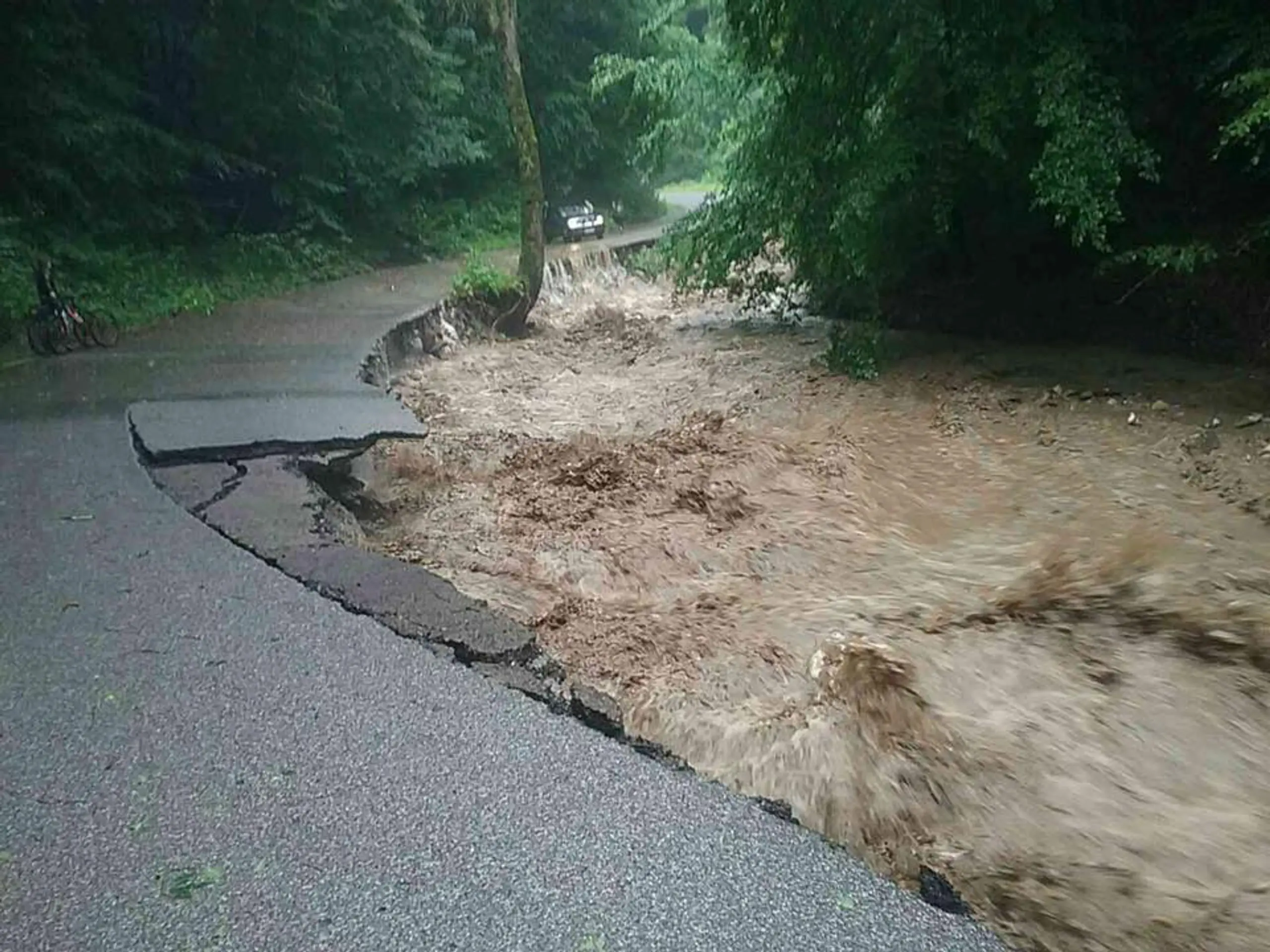 Prietrž mračien na Muráni.