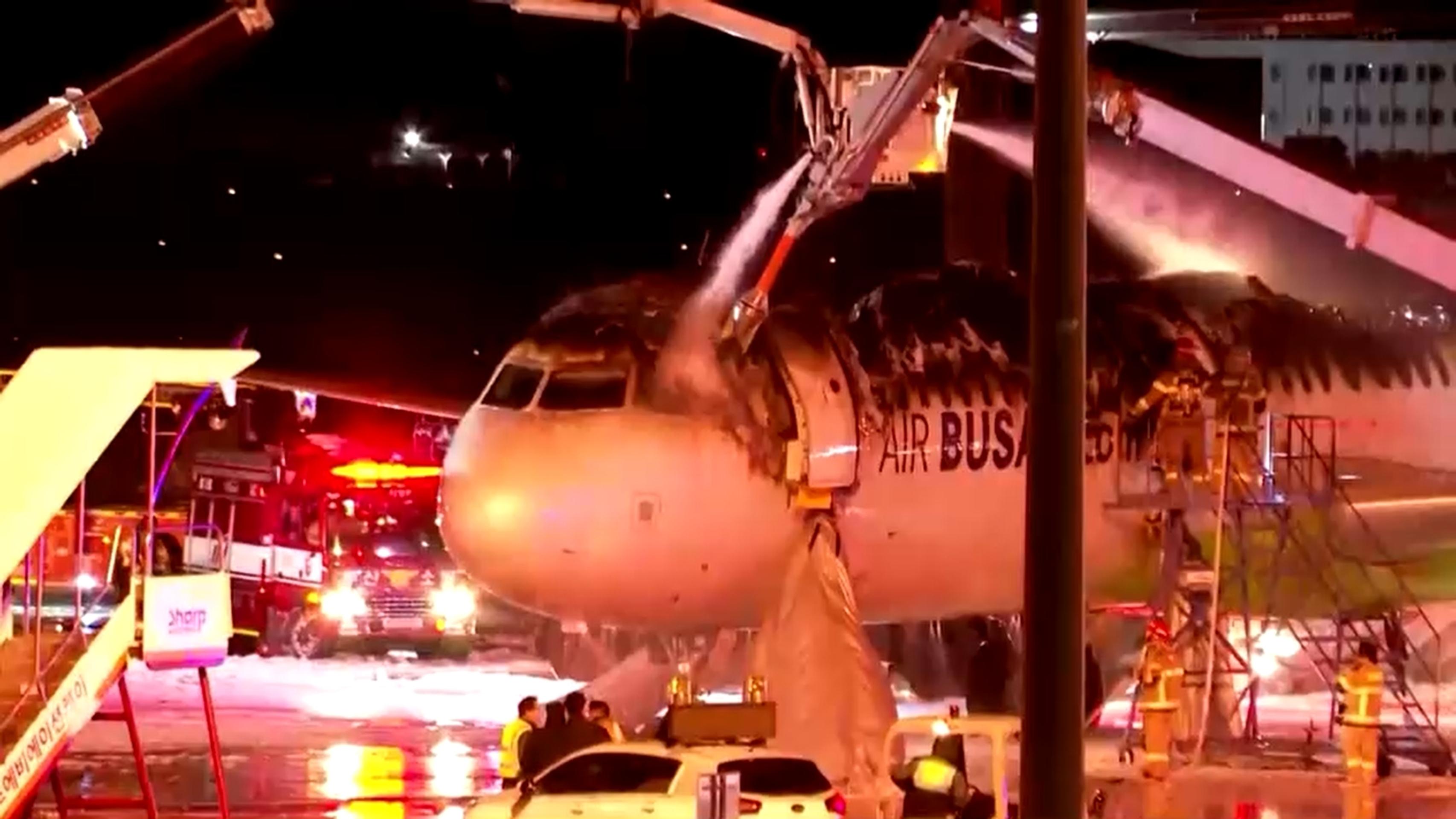 Lietadlo v Južnej Kórei pred odletom začalo horieť