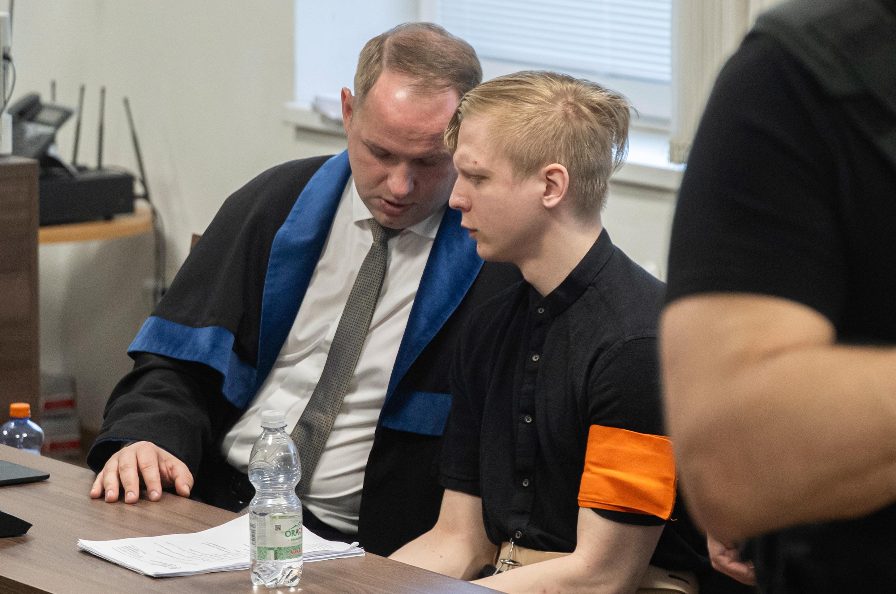 Samuel v súdnej sieni