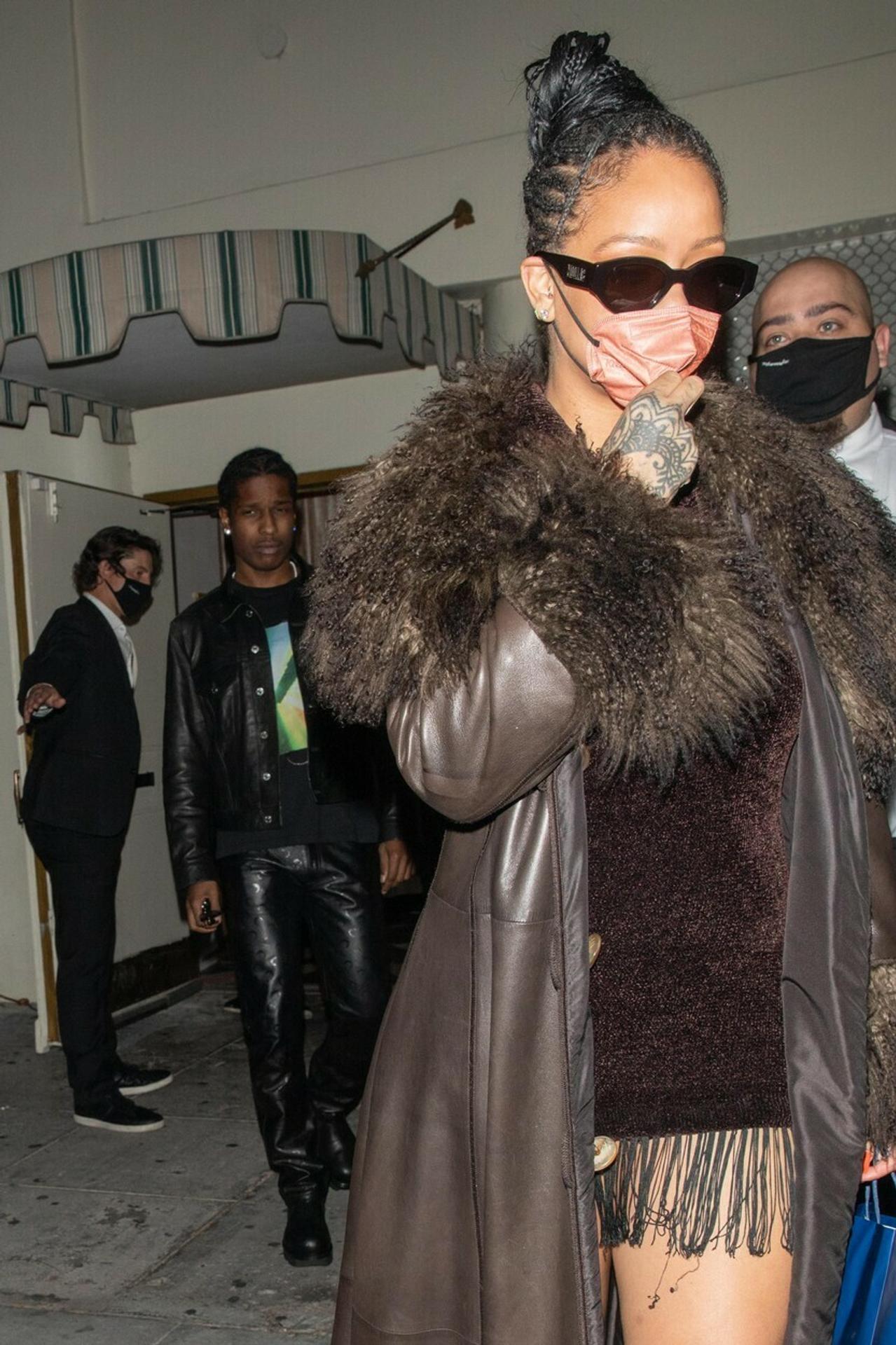 Rihanna a jej priateľ ASAP Rocky opúšťajú večierok rapera Draka vo West Hollywoode