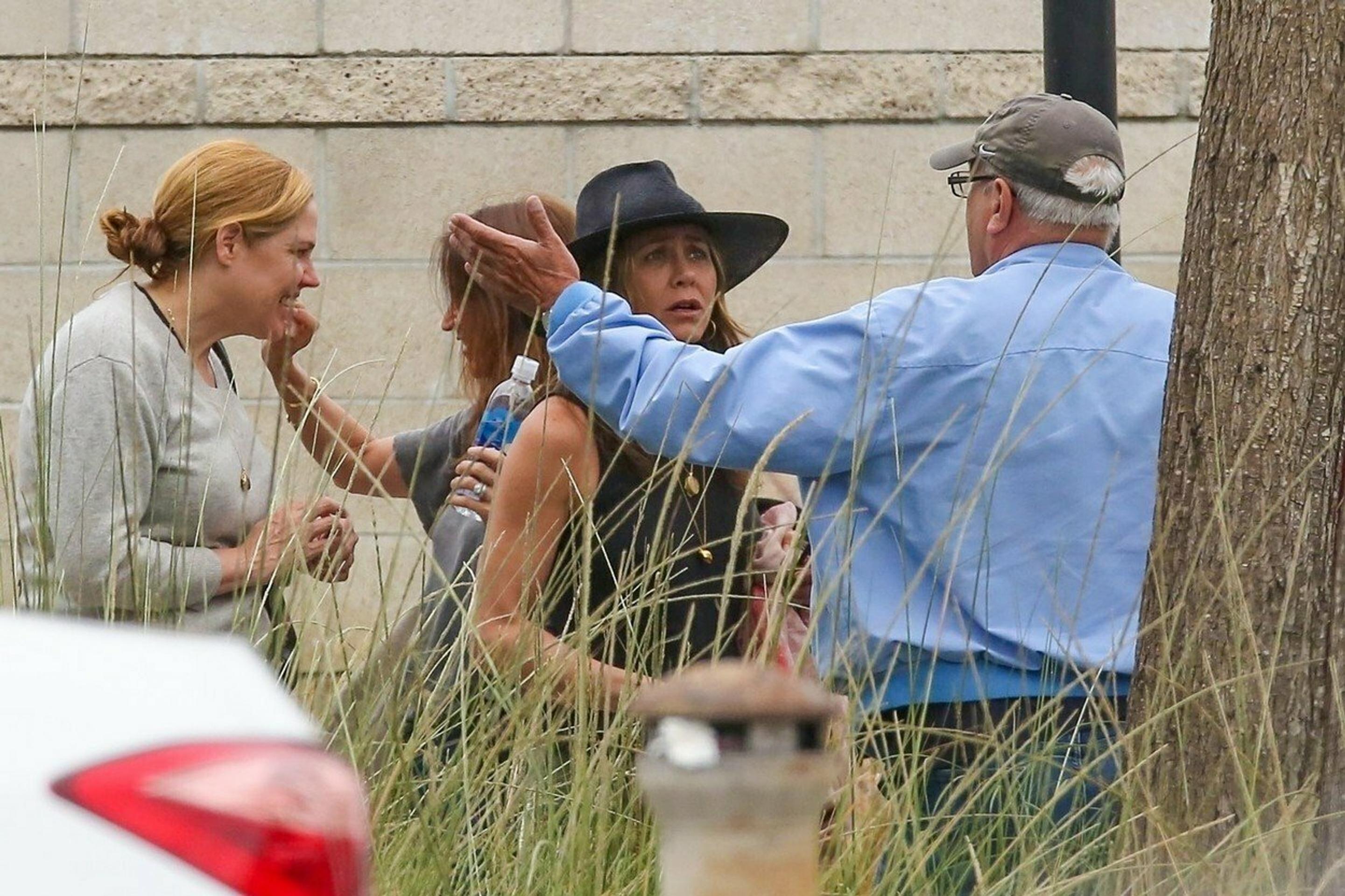 Jennifer Aniston si vymieňala názory s neznámym mužom