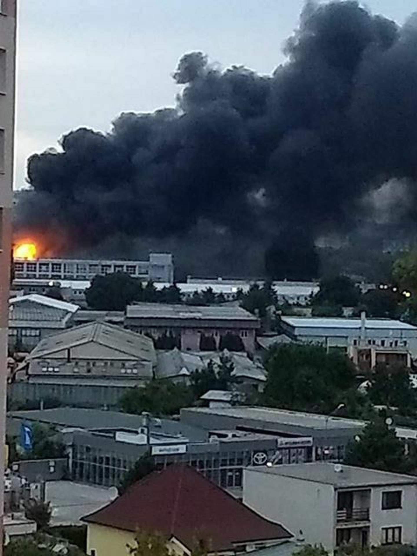 Požiar v areáli bývalých TAZ.