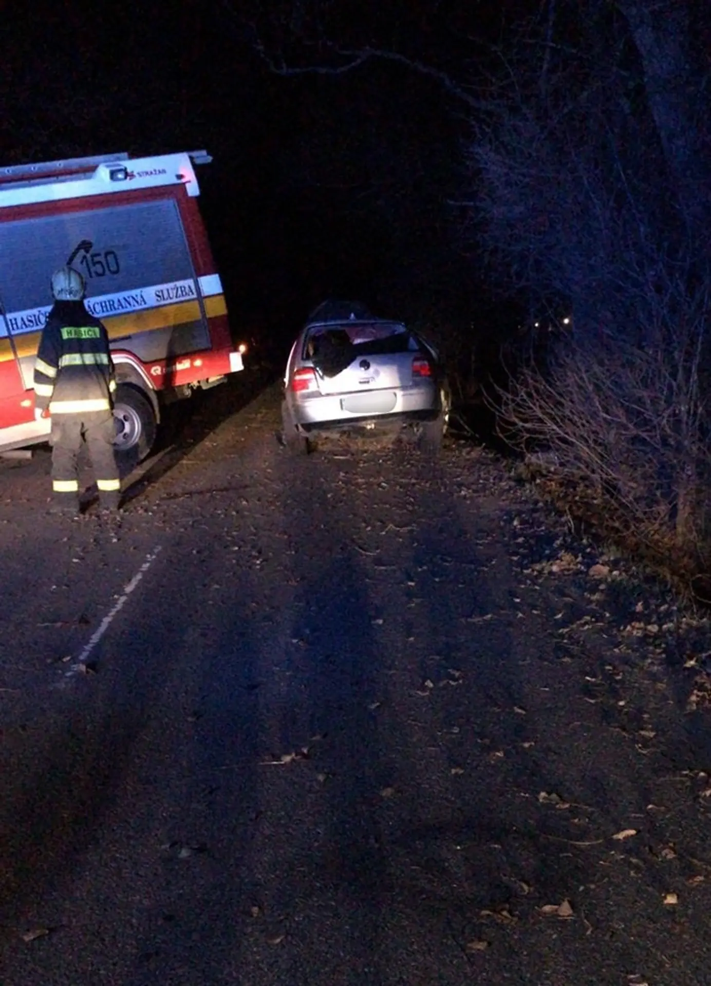 Tragická nehoda pri Hlohovci, o život prišiel 17-ročný chlapec.
