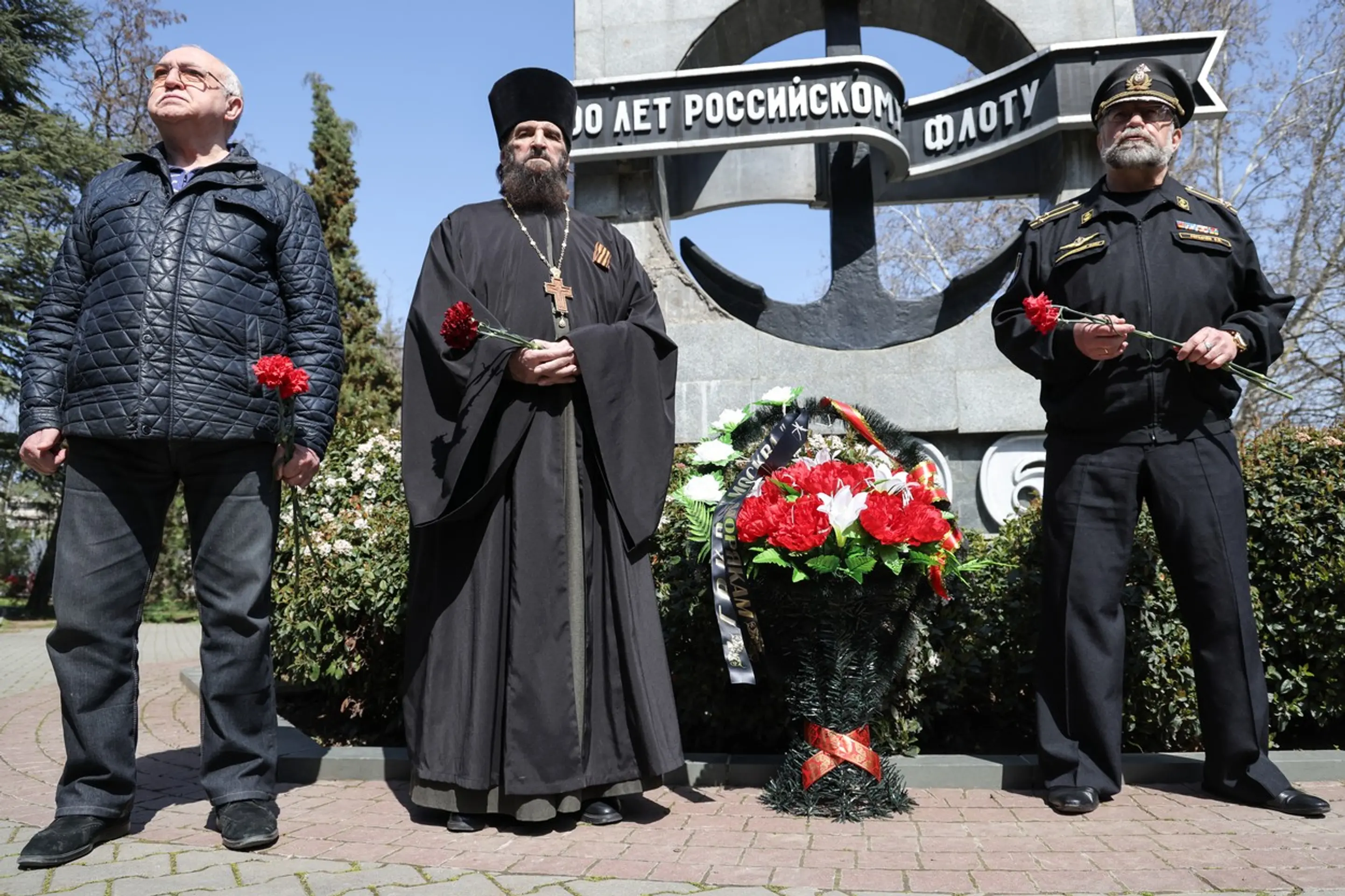 Spomienková akcia v Sevastopole, pri ktorej si uctili potopený krížnik Moskva.