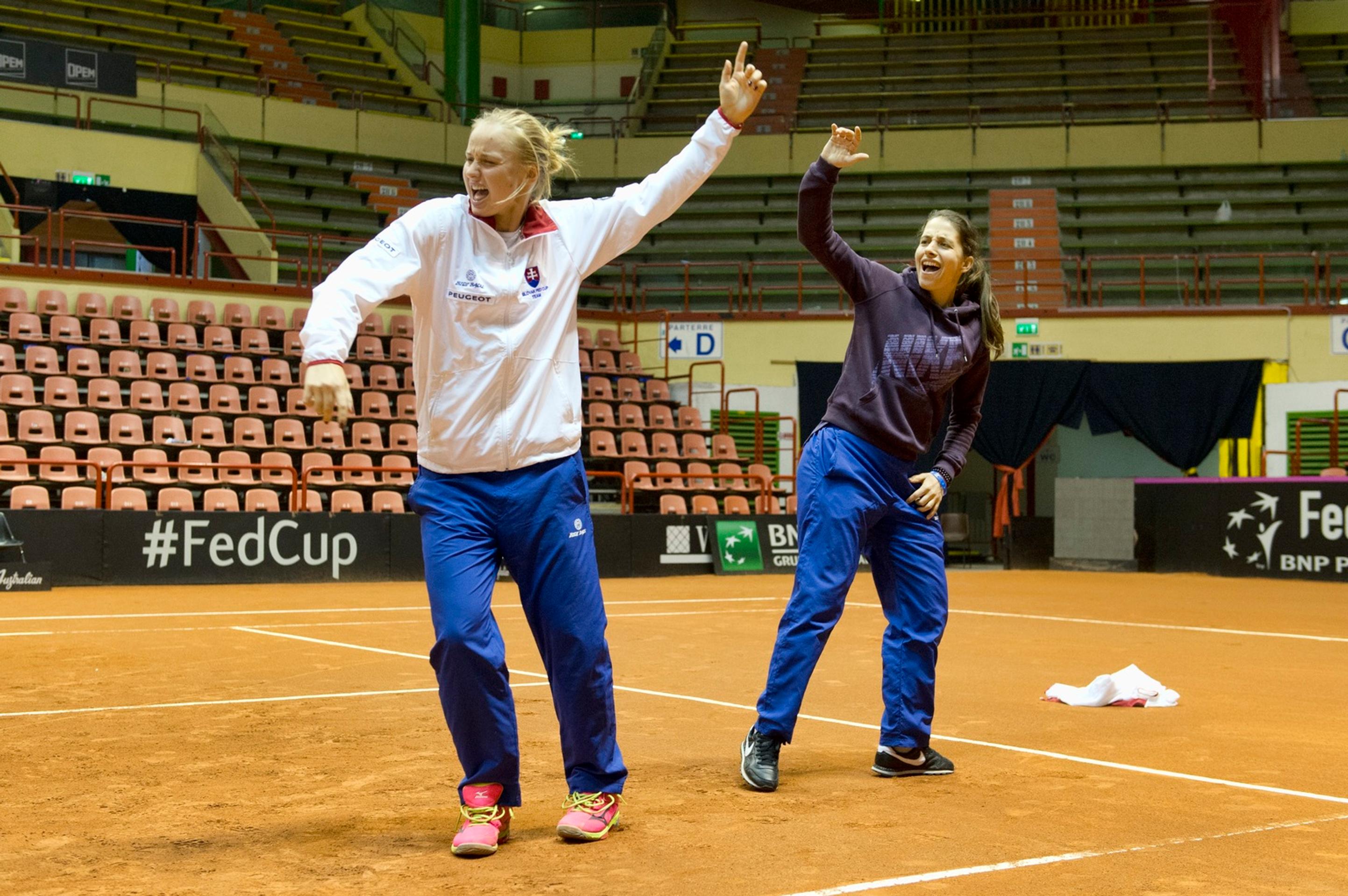 Janette Husárová a Rebecca Šramková.