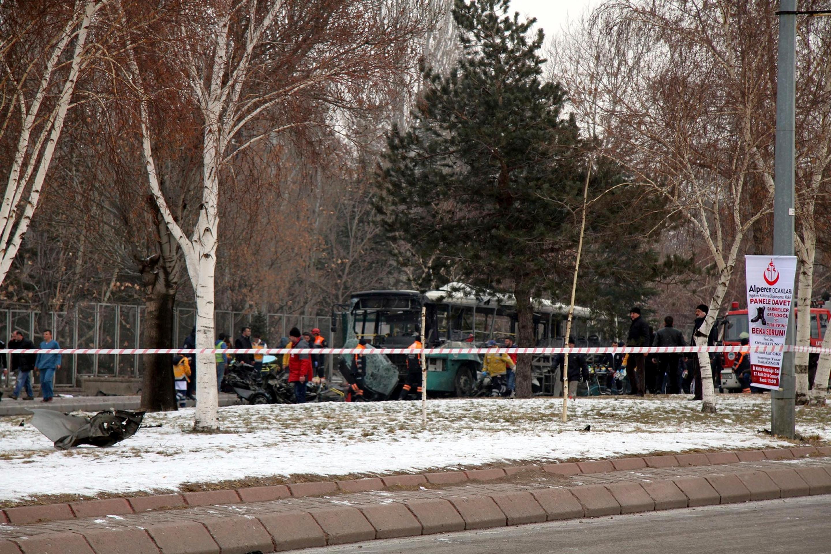 Útok na autobus s vojakmi v Turecku