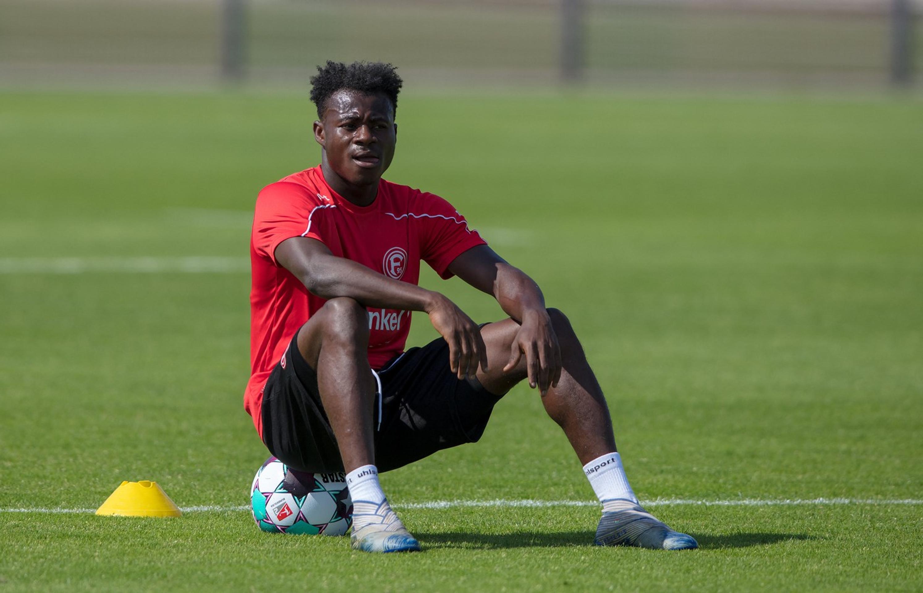 Kelvin Ofori vo Fortune Düsseldorf